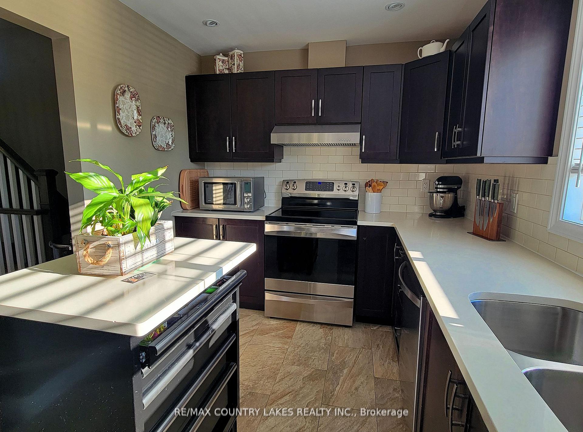 Photo 24 of Unit 11, 4 Paradise Boulevard, Ramara, Brechin — HOMEH