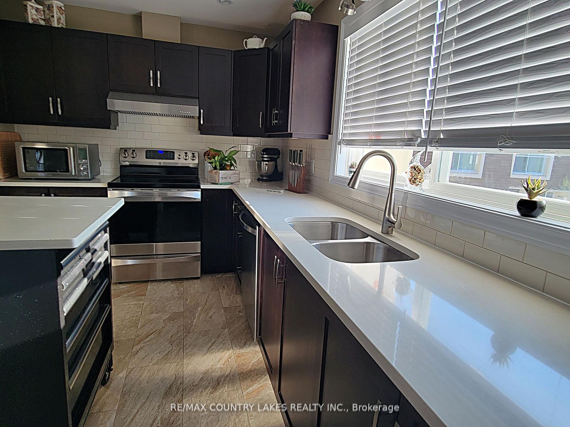 Photo 27 of Unit 11, 4 Paradise Boulevard, Ramara, Brechin — HOMEH