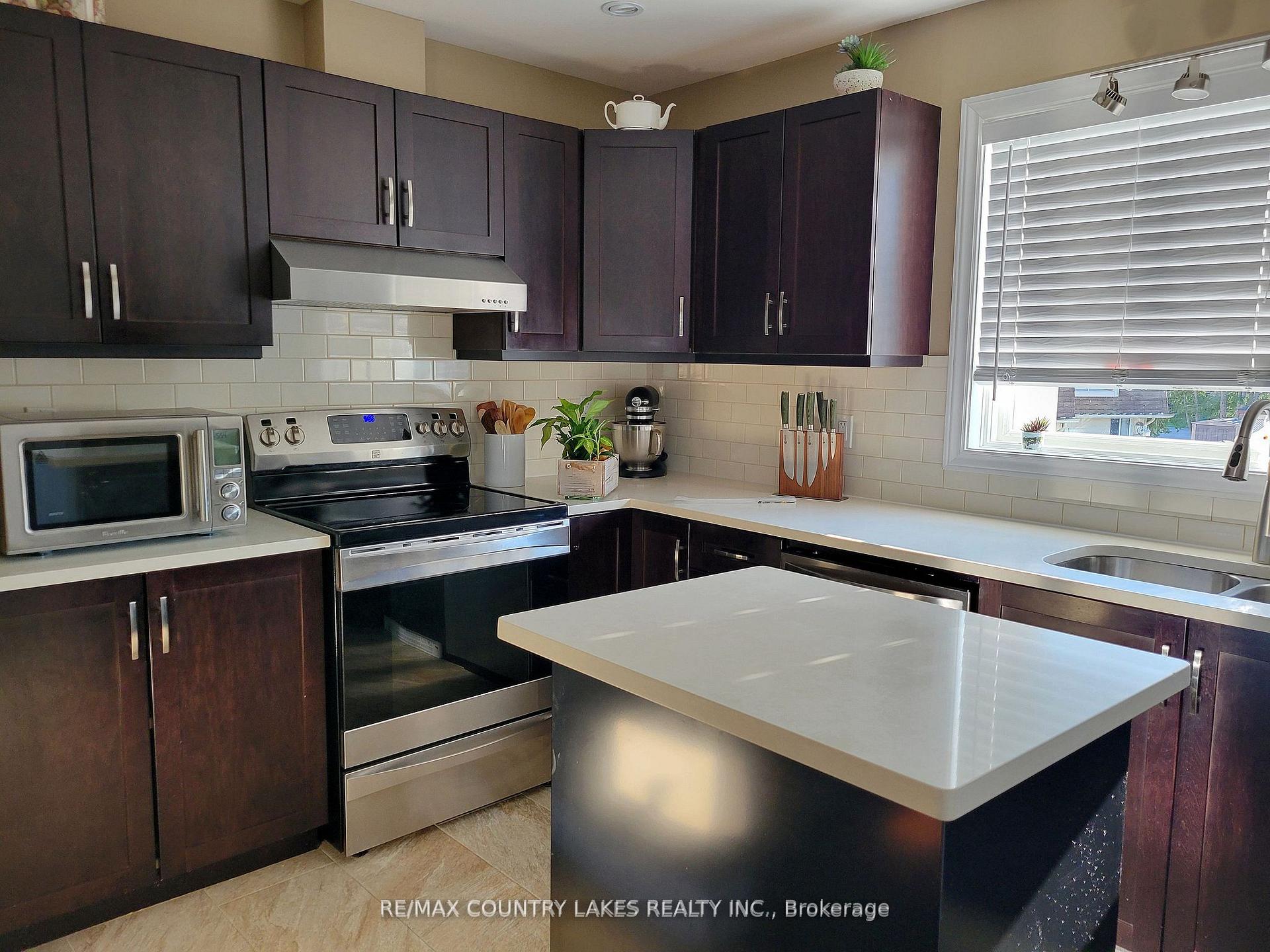 Photo 28 of Unit 11, 4 Paradise Boulevard, Ramara, Brechin — HOMEH