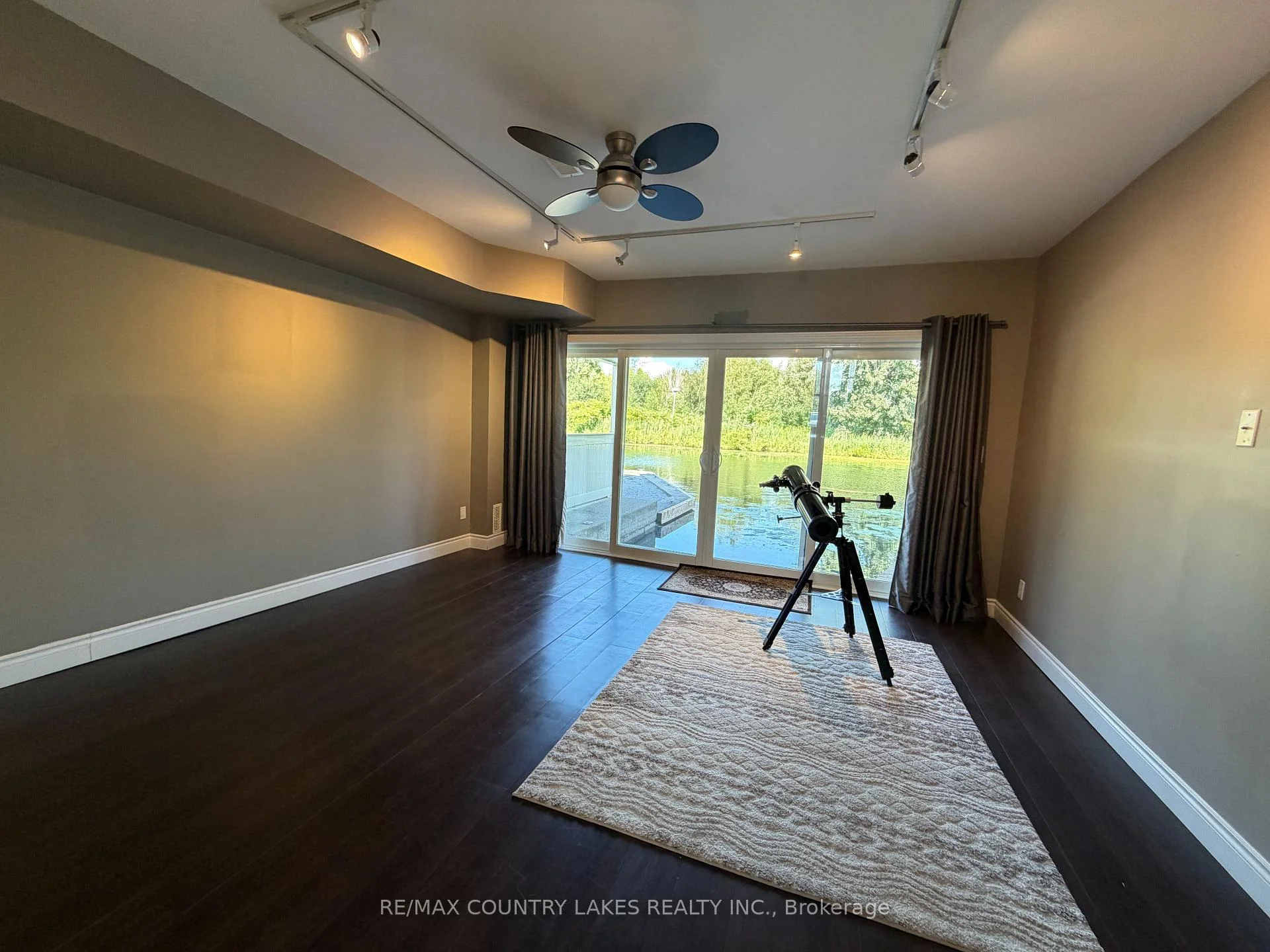 Photo 6 of Unit 11, 4 Paradise Boulevard, Ramara, Brechin — HOMEH