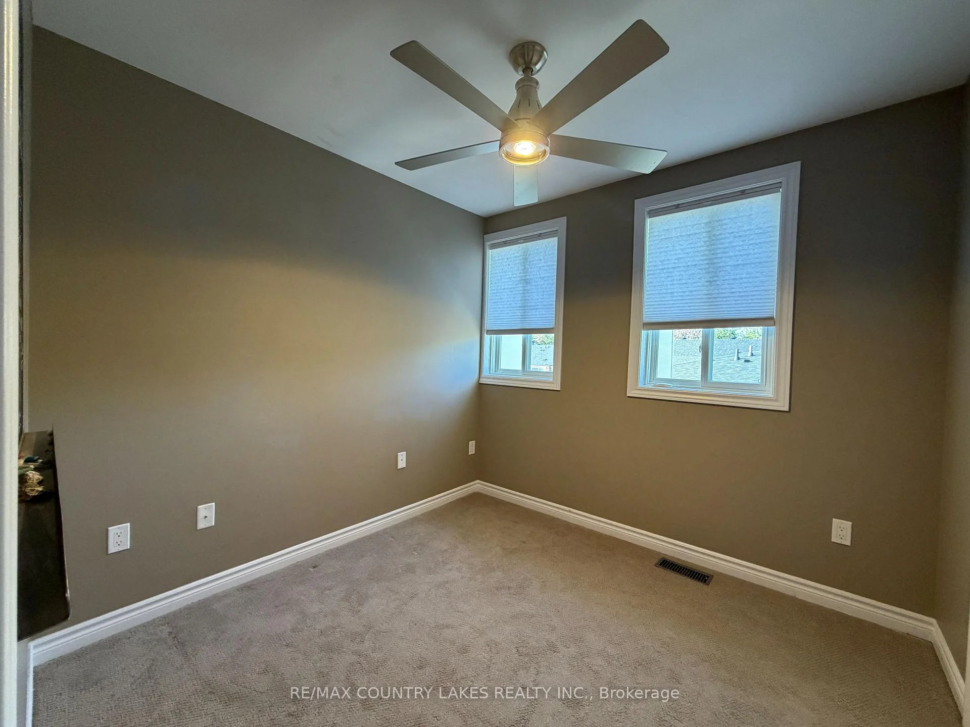 Photo 40 of Unit 11, 4 Paradise Boulevard, Ramara, Brechin — HOMEH