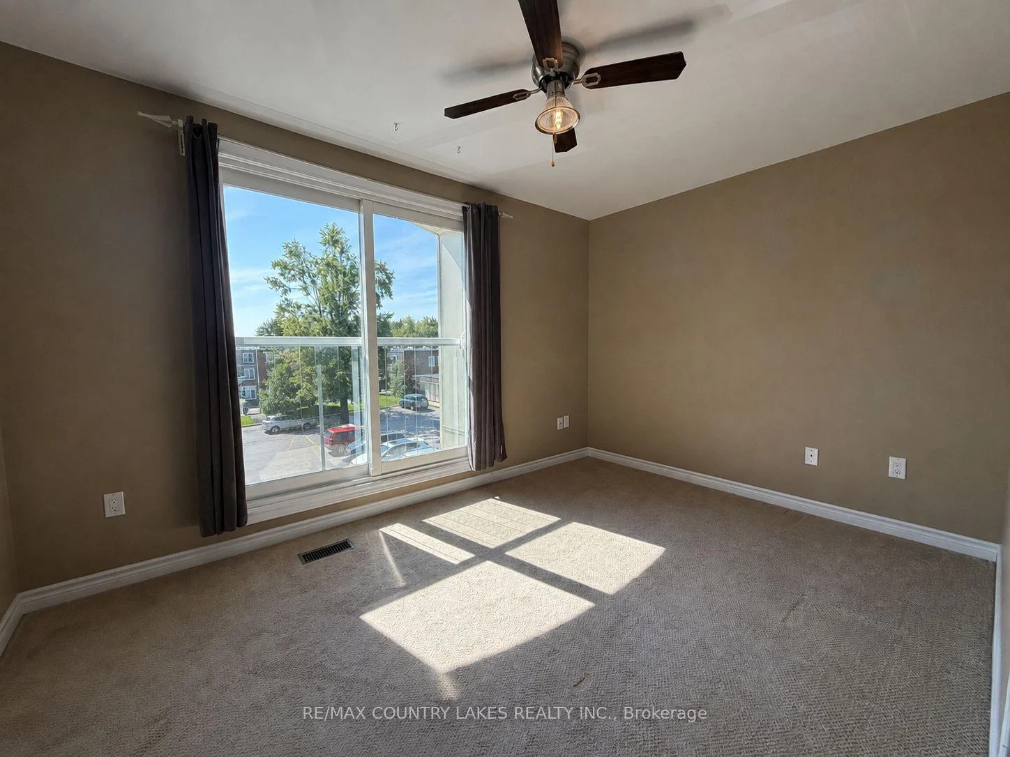 Photo 42 of Unit 11, 4 Paradise Boulevard, Ramara, Brechin — HOMEH