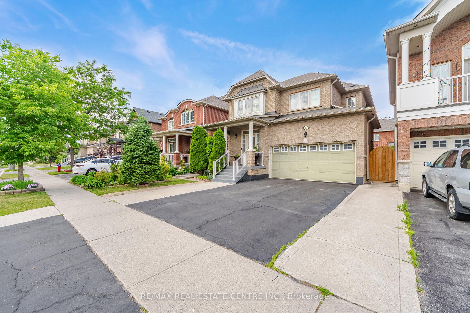 Photo 3 of 16 Gamson Crescent, Brampton, Sandringham-Wellington — HOMEH