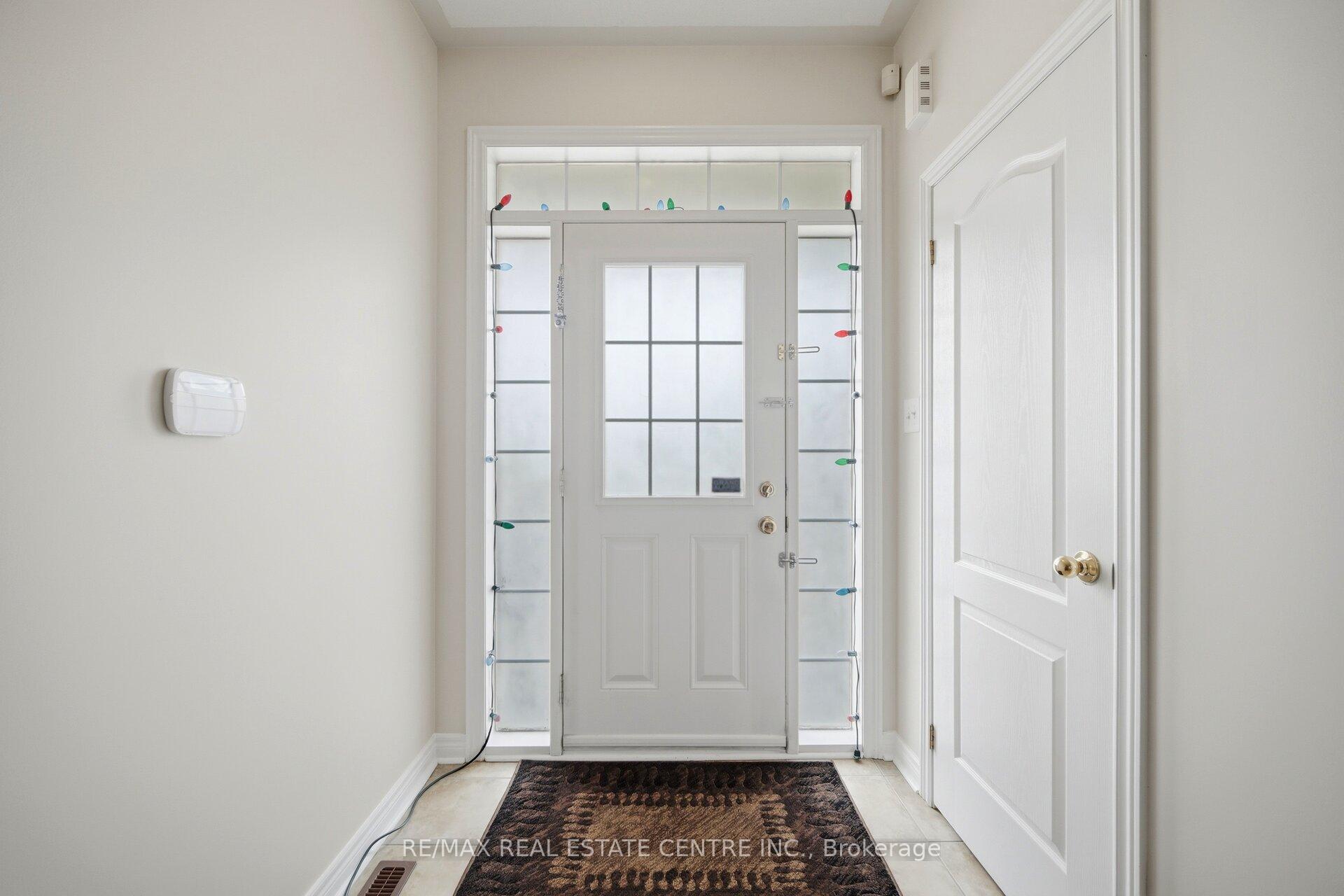 Photo 5 of 16 Gamson Crescent, Brampton, Sandringham-Wellington — HOMEH