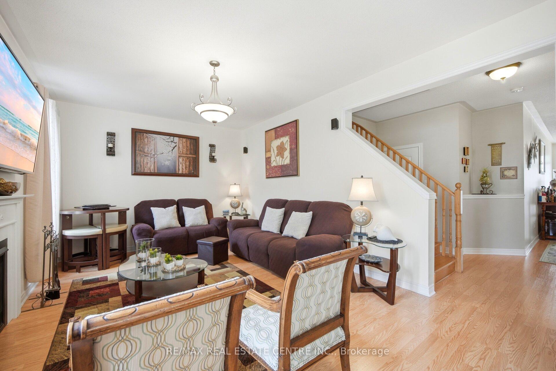 Photo 16 of 16 Gamson Crescent, Brampton, Sandringham-Wellington — HOMEH