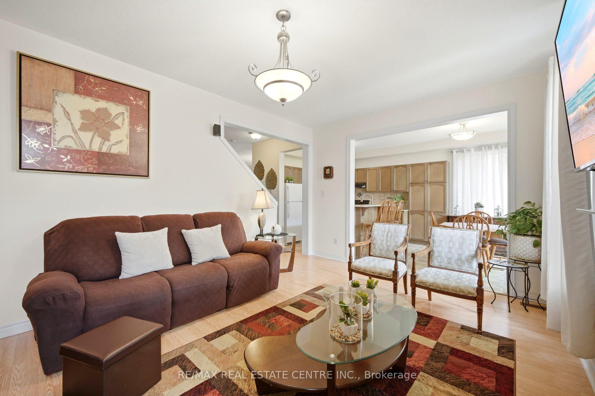 Photo 17 of 16 Gamson Crescent, Brampton, Sandringham-Wellington — HOMEH