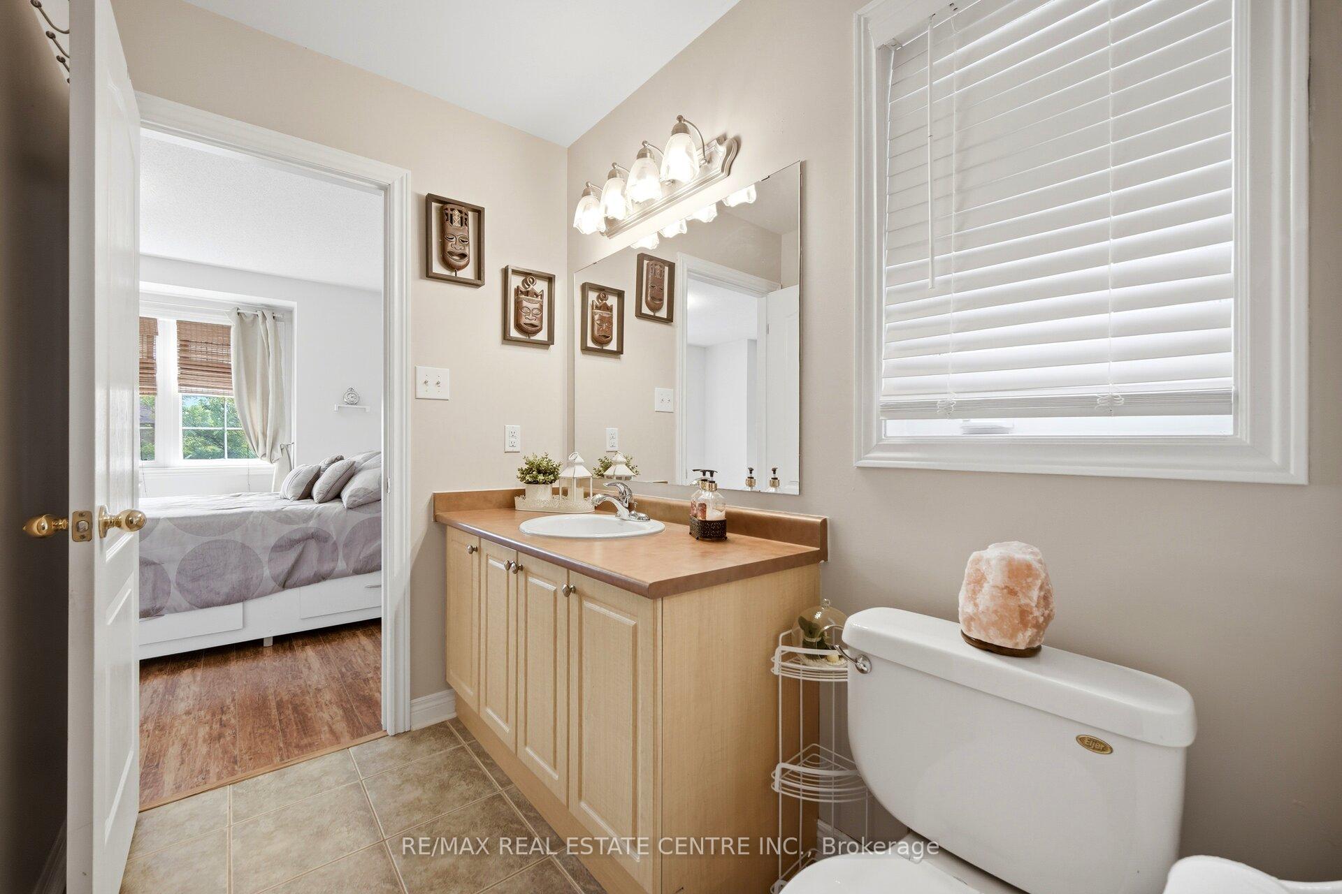 Photo 32 of 16 Gamson Crescent, Brampton, Sandringham-Wellington — HOMEH