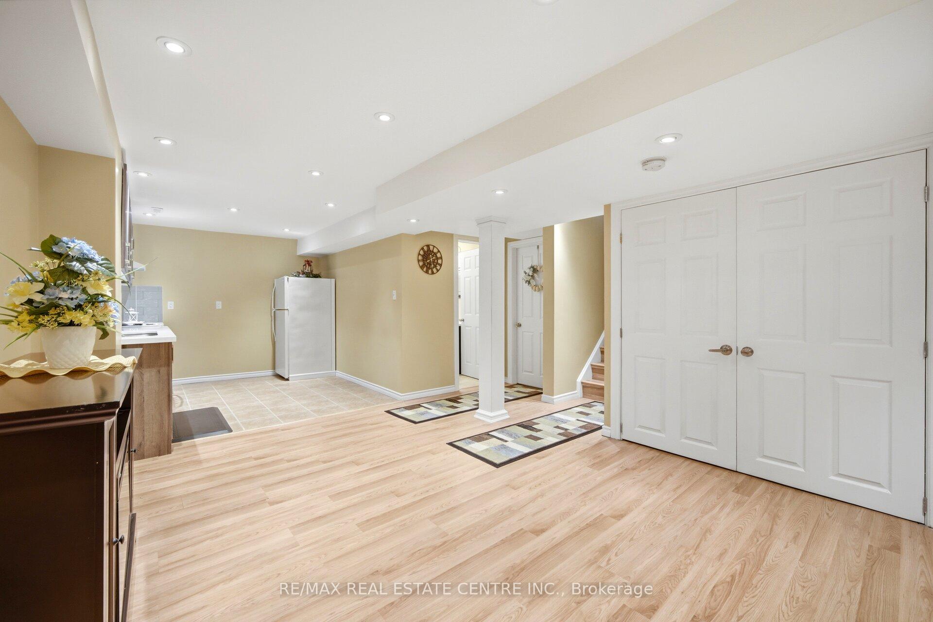 Photo 41 of 16 Gamson Crescent, Brampton, Sandringham-Wellington — HOMEH