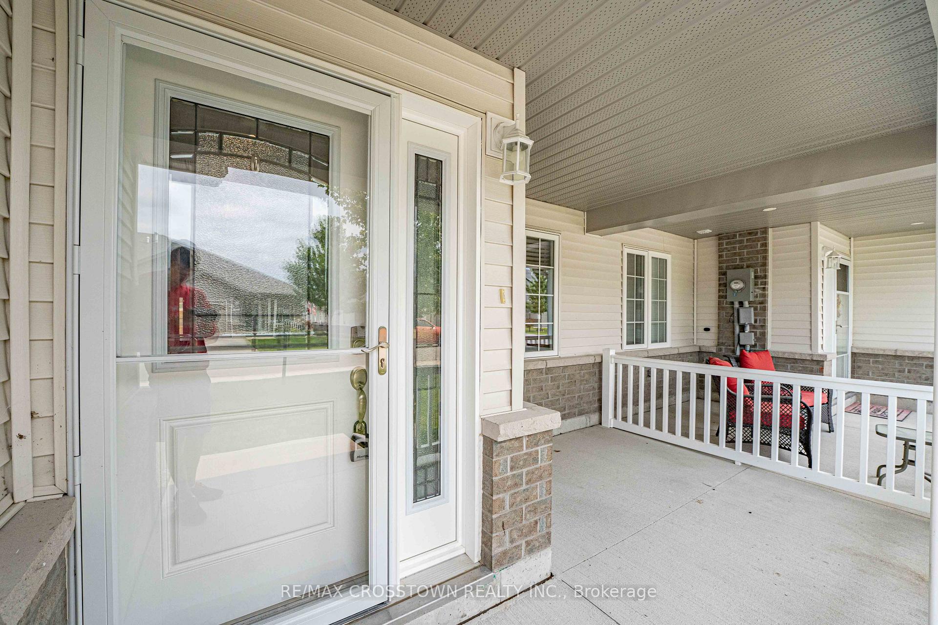 Photo 3 of 70 Ivy Crescent, Wasaga Beach — HOMEH