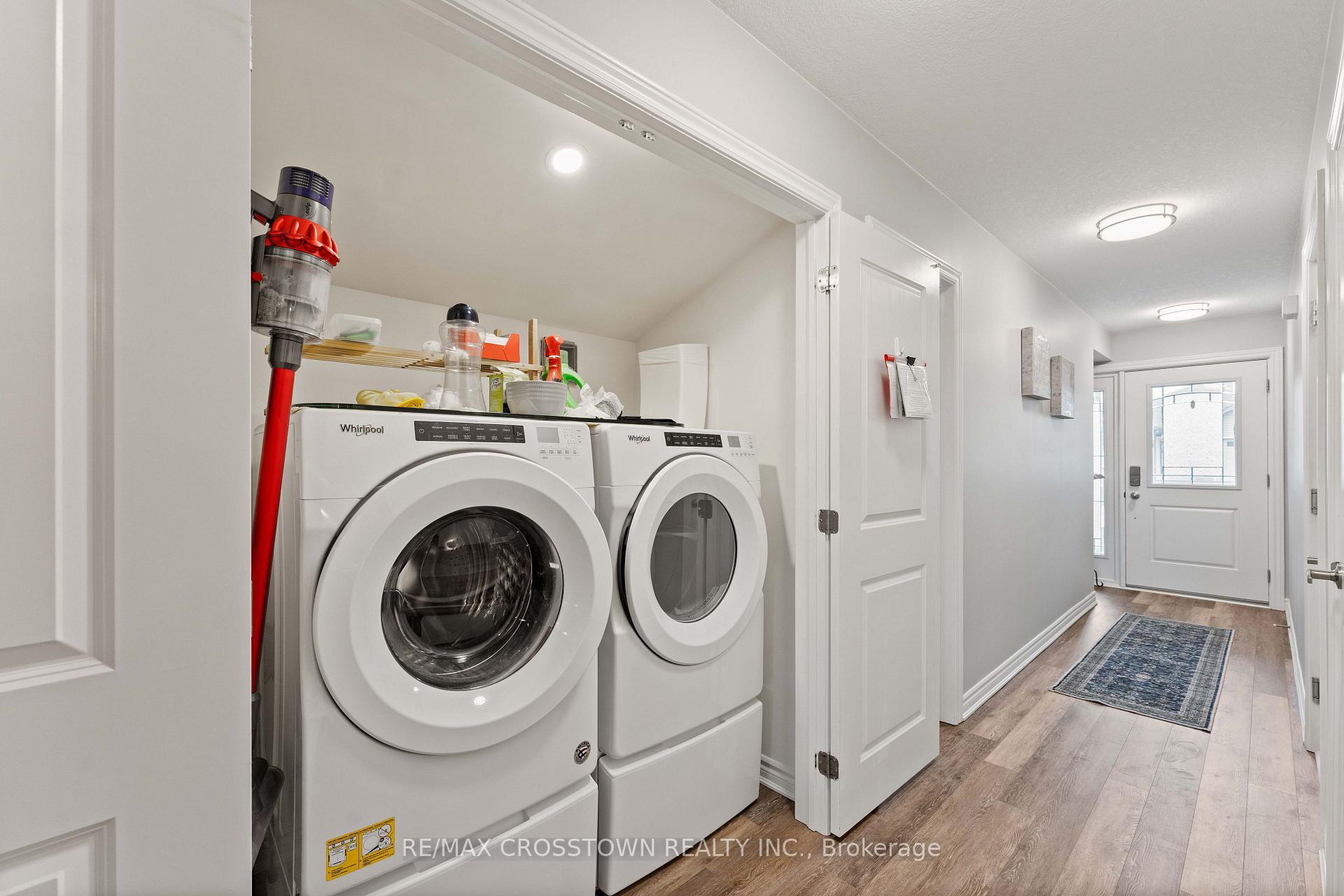 Photo 6 of 70 Ivy Crescent, Wasaga Beach — HOMEH