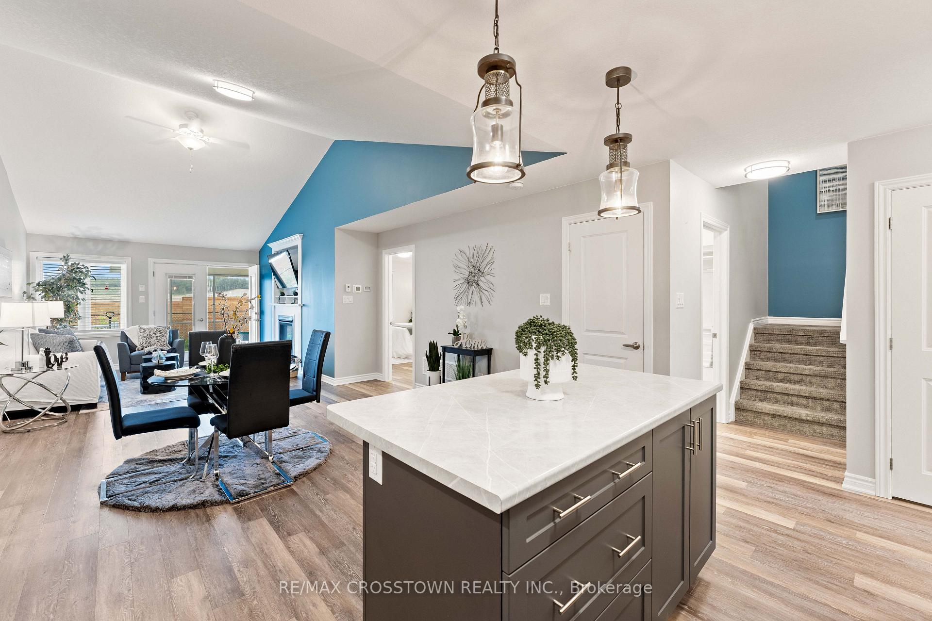Photo 18 of 70 Ivy Crescent, Wasaga Beach — HOMEH