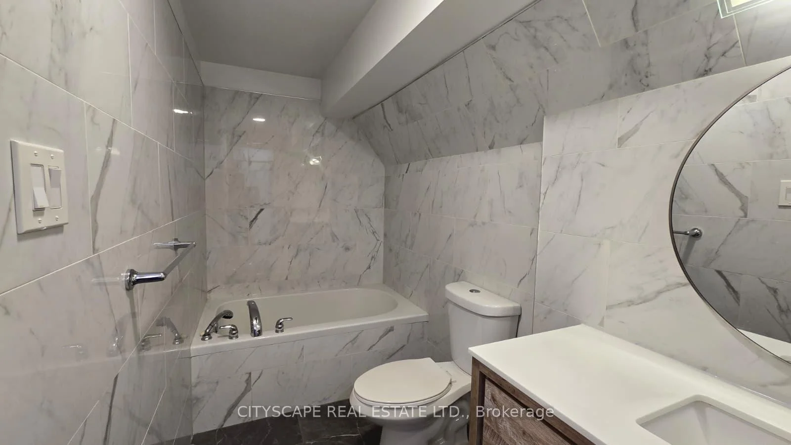Photo 39 of Unit Unit 46, 1050 Bristol Road W, Mississauga, East Credit — HOMEH