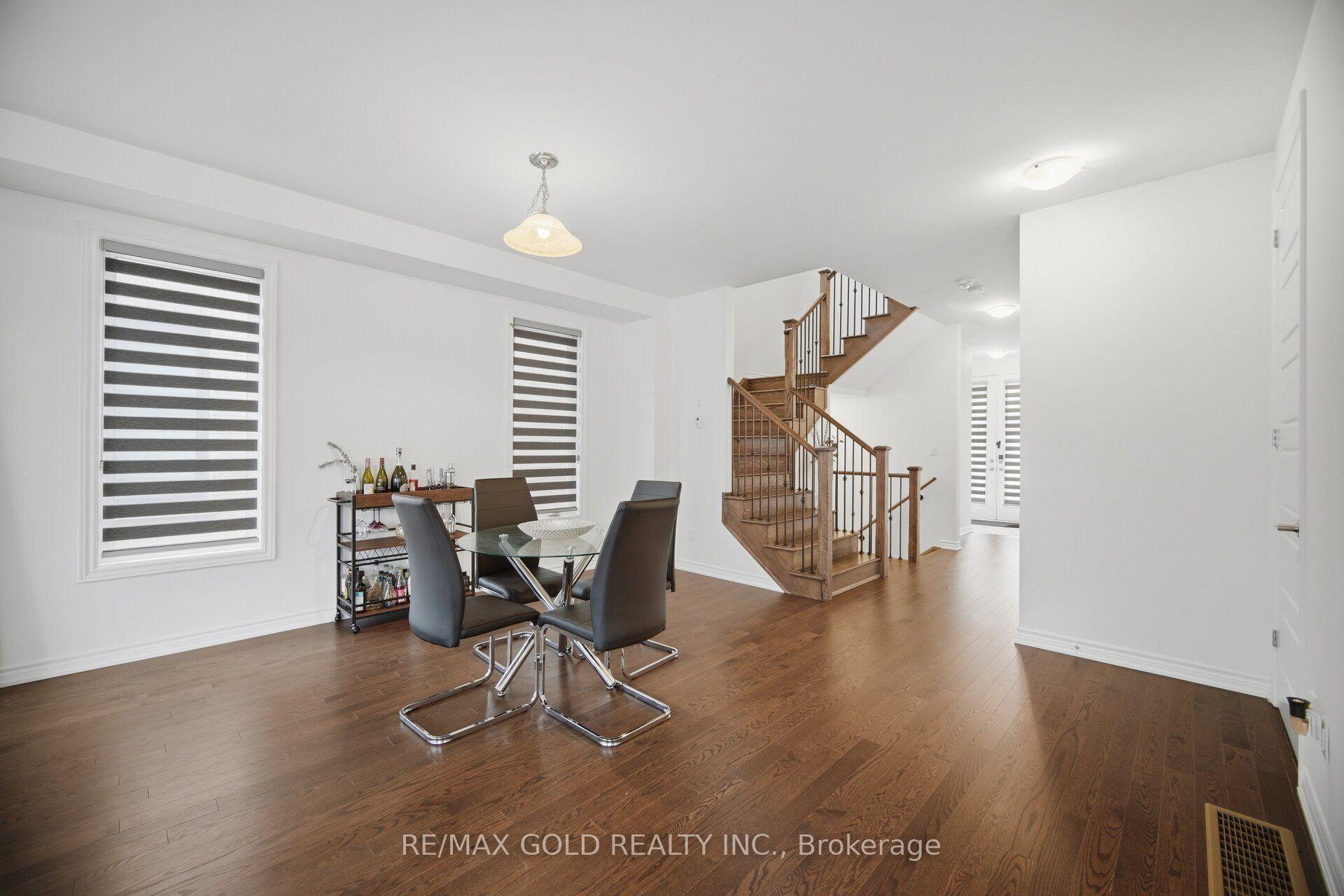 Photo 8 of 426 Coronation Road, Whitby, Rural Whitby — HOMEH