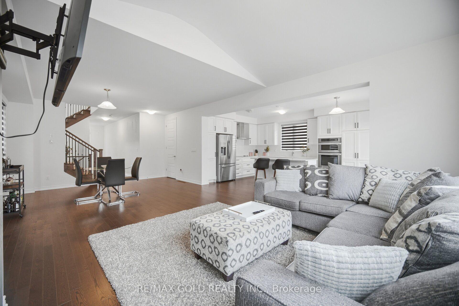 Photo 14 of 426 Coronation Road, Whitby, Rural Whitby — HOMEH