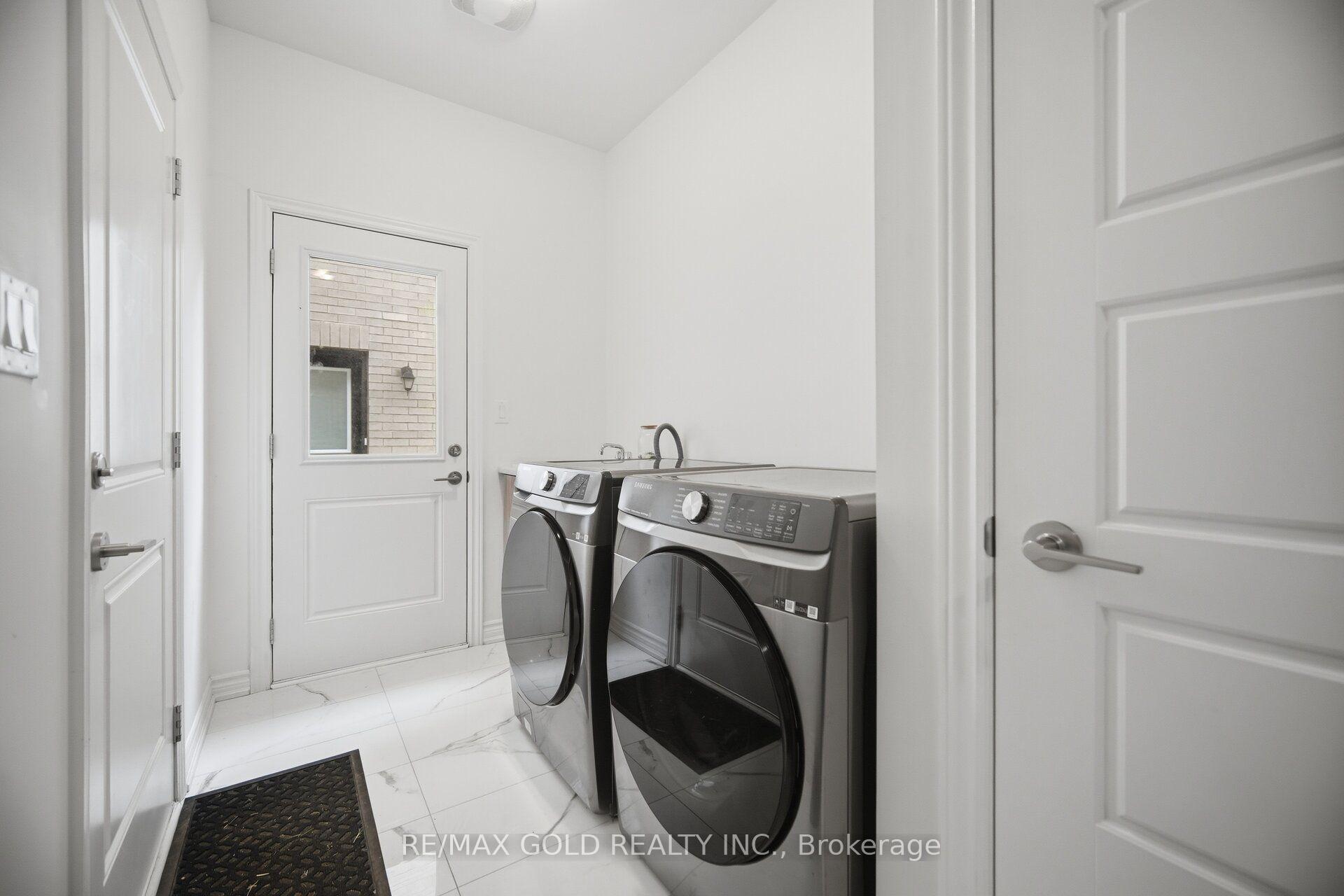 Photo 20 of 426 Coronation Road, Whitby, Rural Whitby — HOMEH
