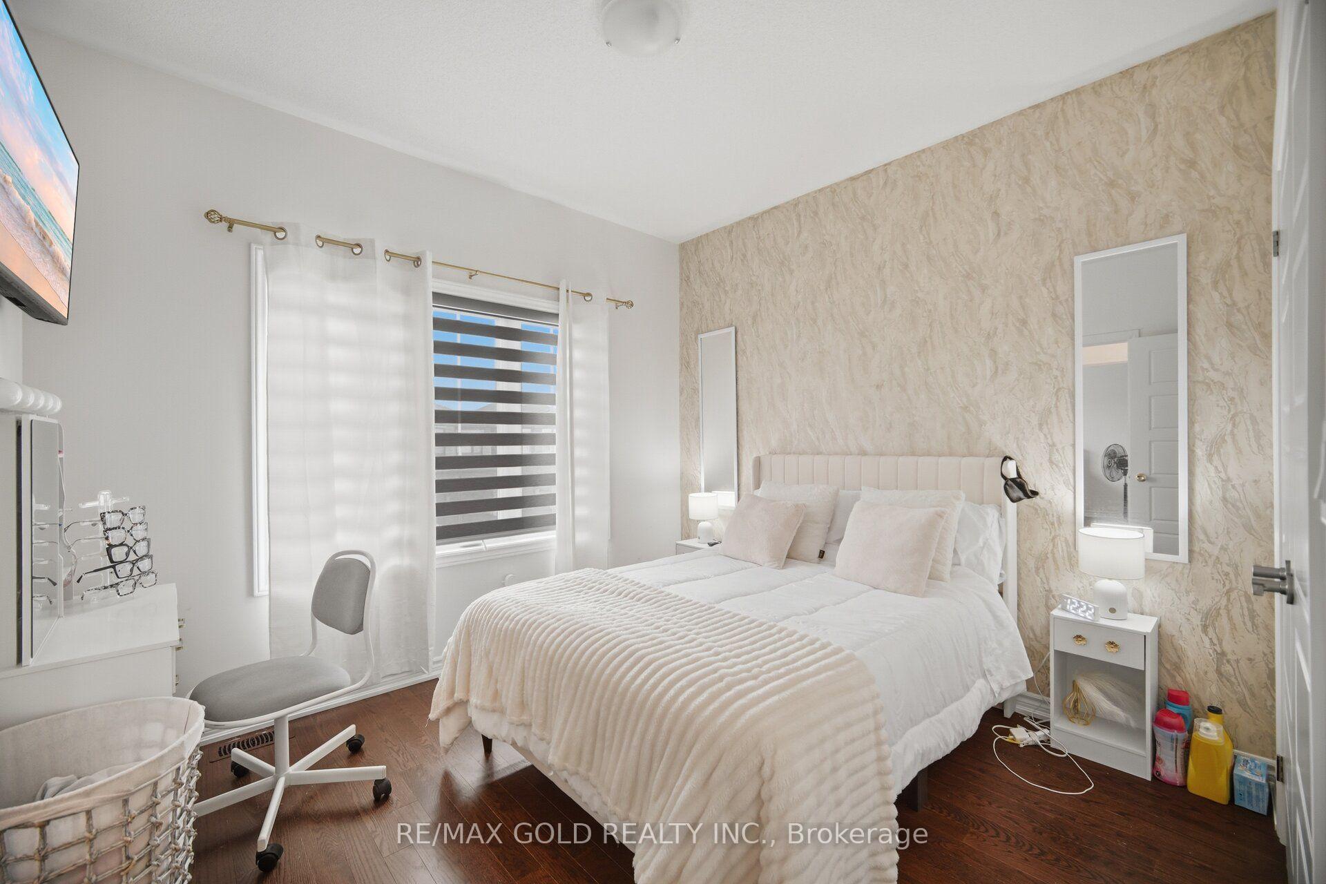 Photo 33 of 426 Coronation Road, Whitby, Rural Whitby — HOMEH