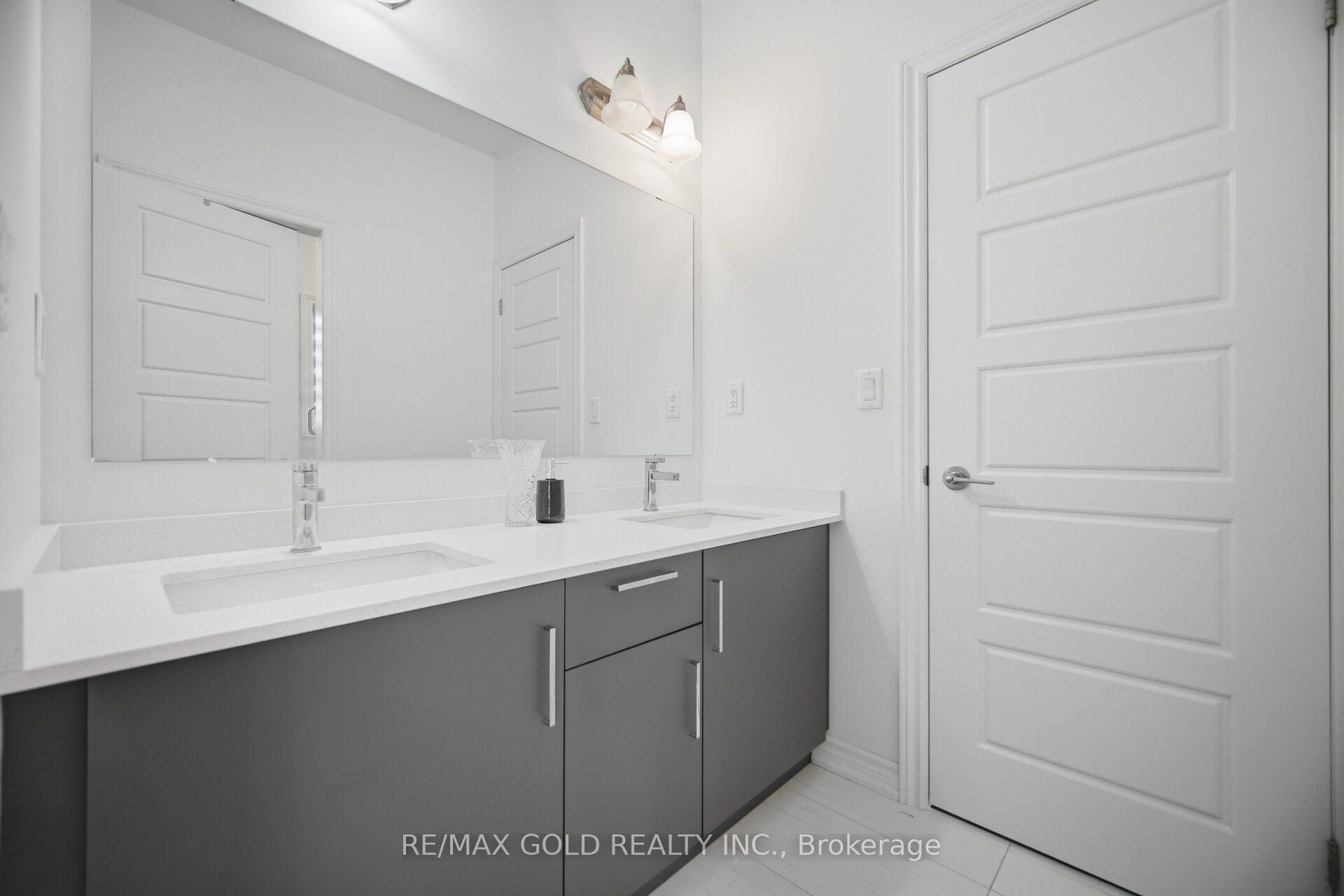 Photo 35 of 426 Coronation Road, Whitby, Rural Whitby — HOMEH