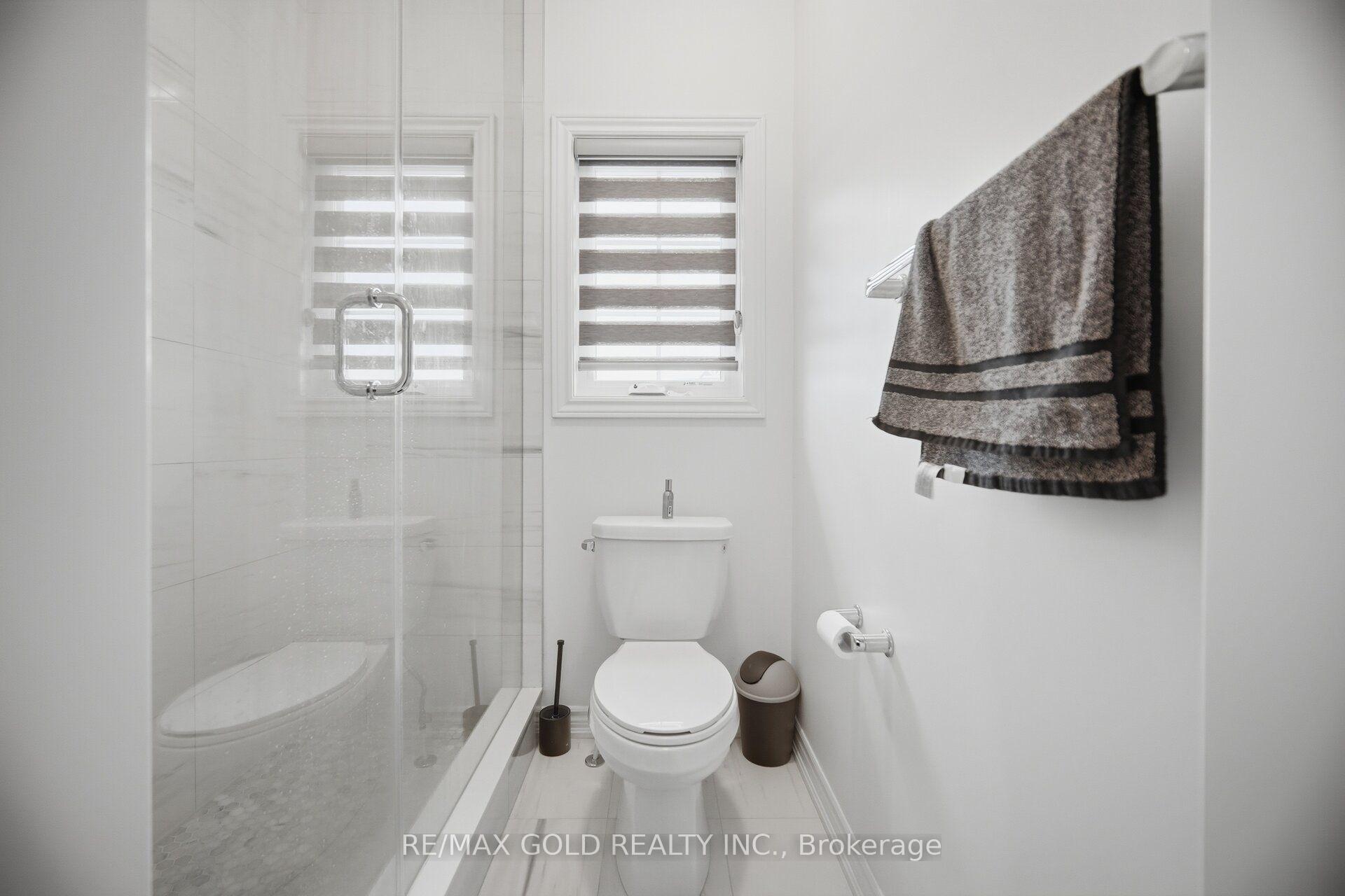 Photo 36 of 426 Coronation Road, Whitby, Rural Whitby — HOMEH