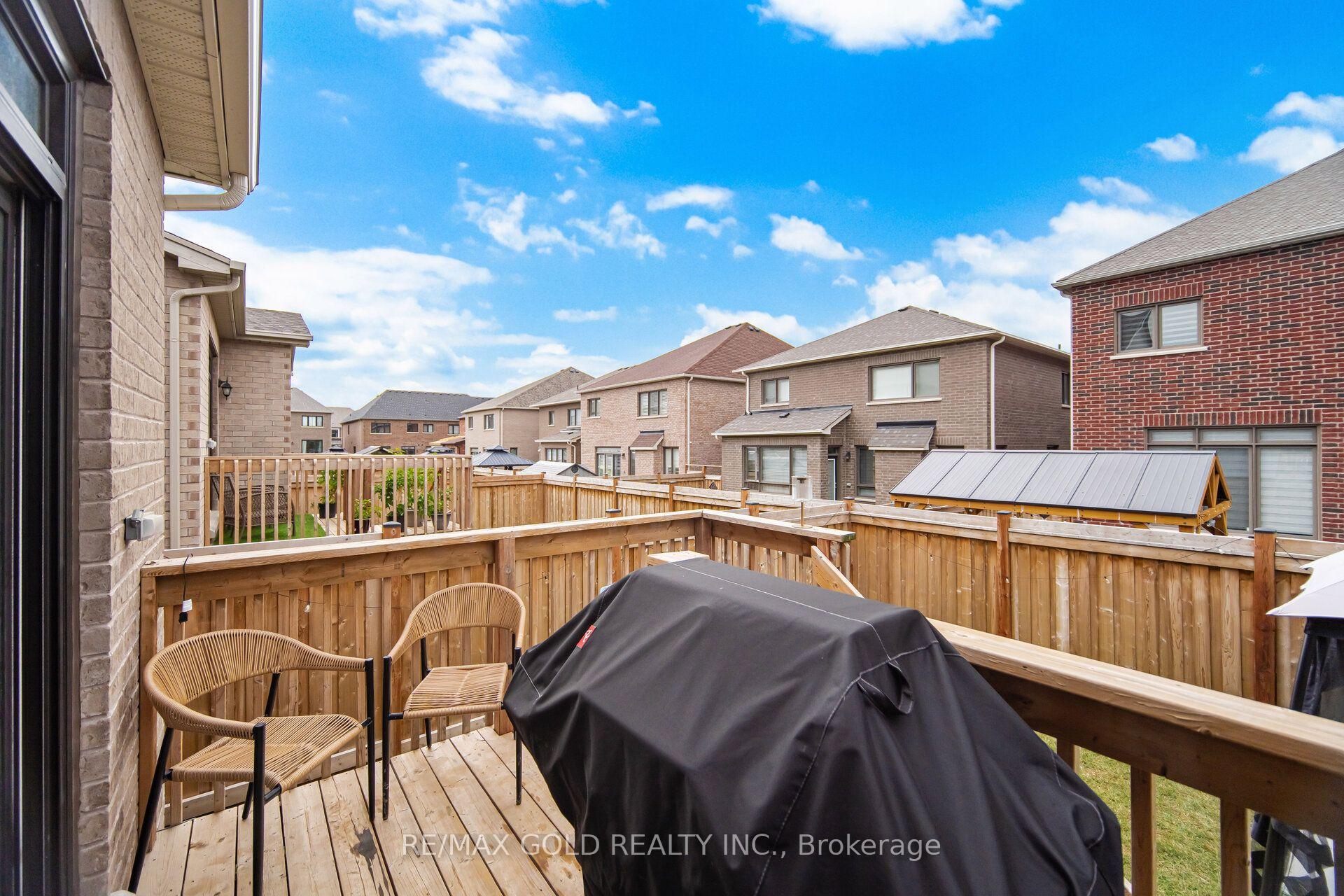 Photo 37 of 426 Coronation Road, Whitby, Rural Whitby — HOMEH