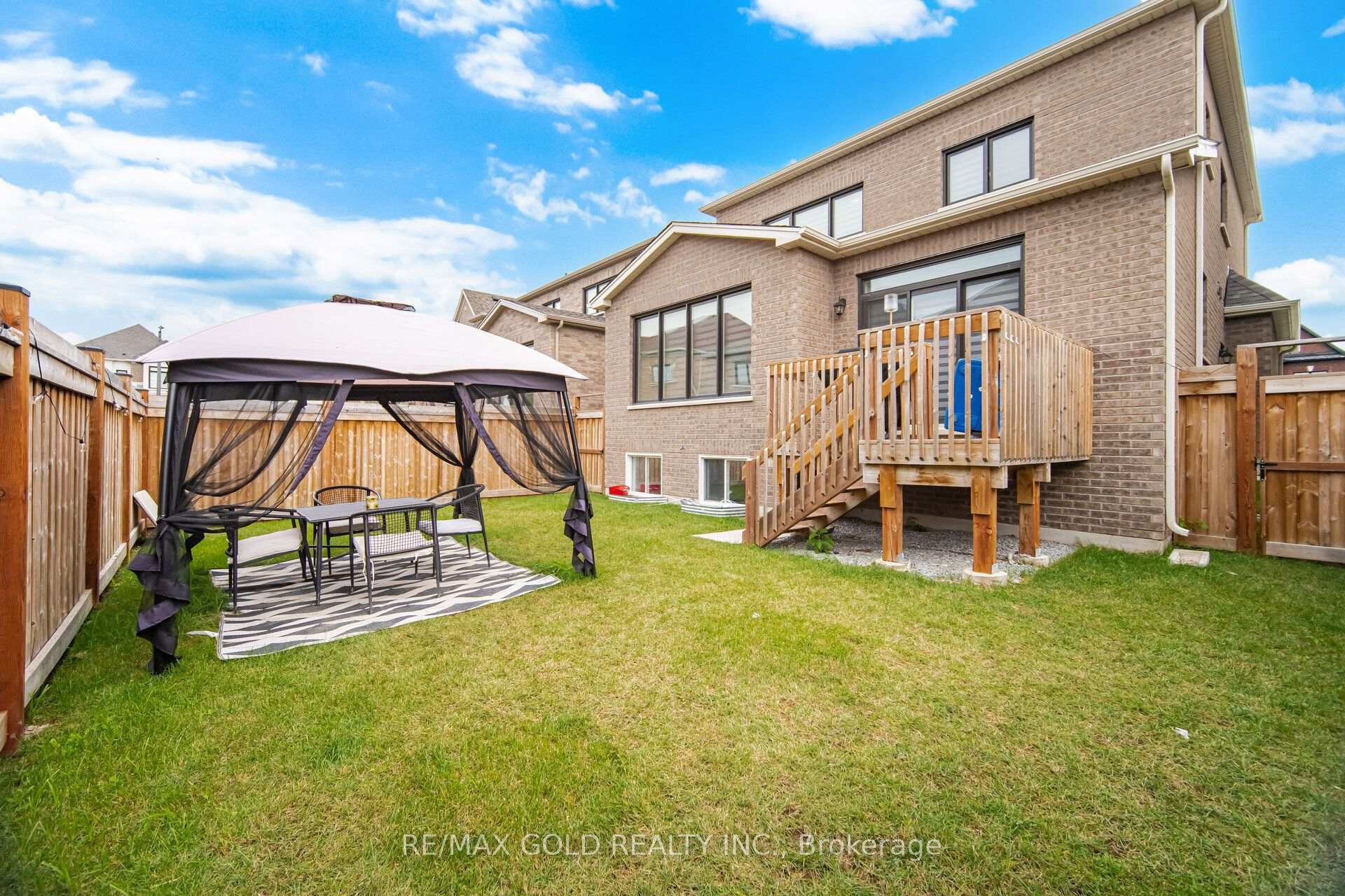 Photo 40 of 426 Coronation Road, Whitby, Rural Whitby — HOMEH
