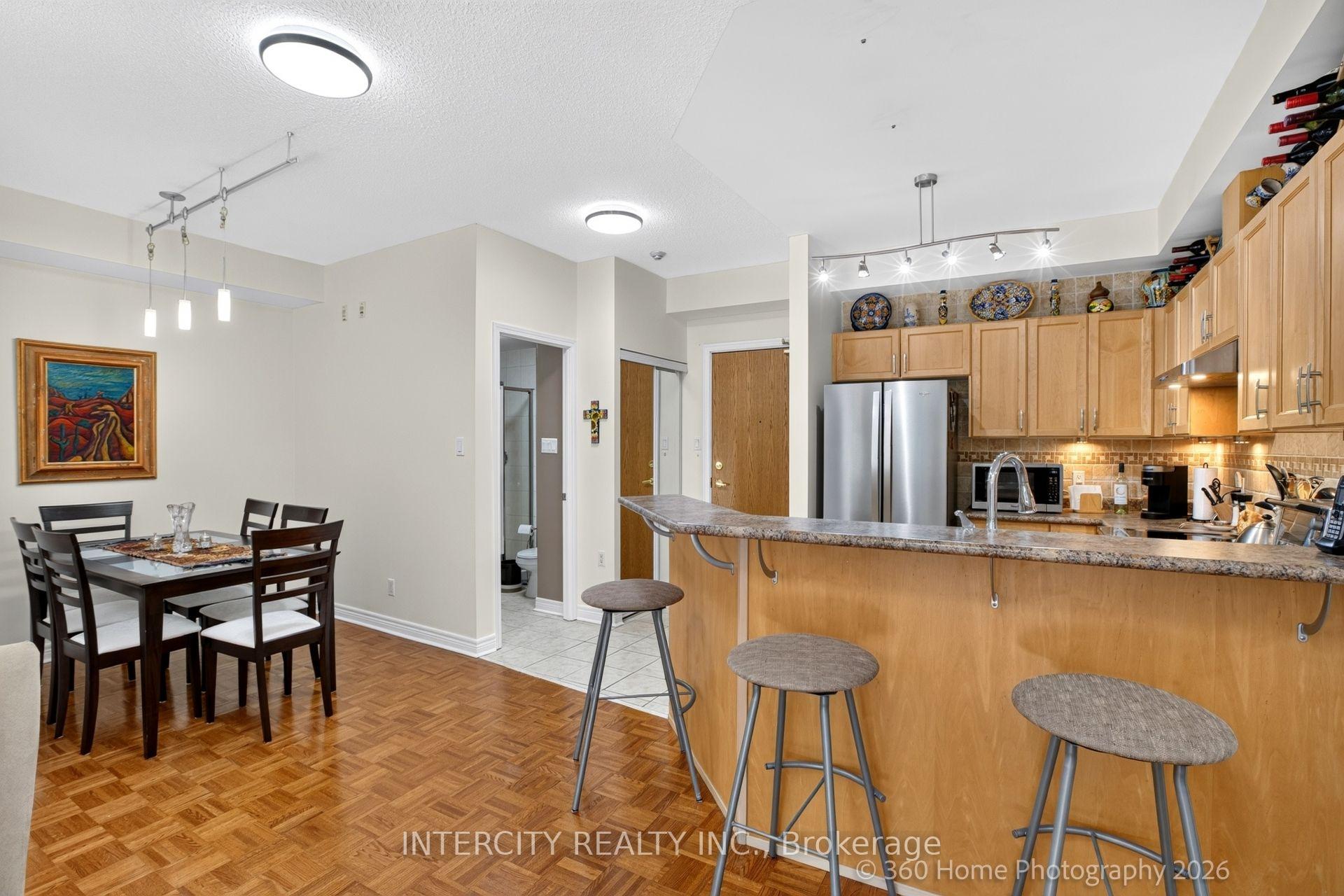 Photo 11 of Unit 304, 245 Pine Grove Road, Vaughan, Islington Woods — HOMEH