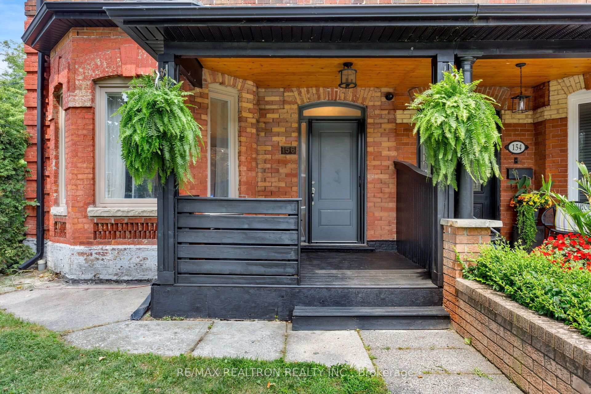 Photo 5 of 156 Argyle Street, Toronto, Trinity-Bellwoods — HOMEH