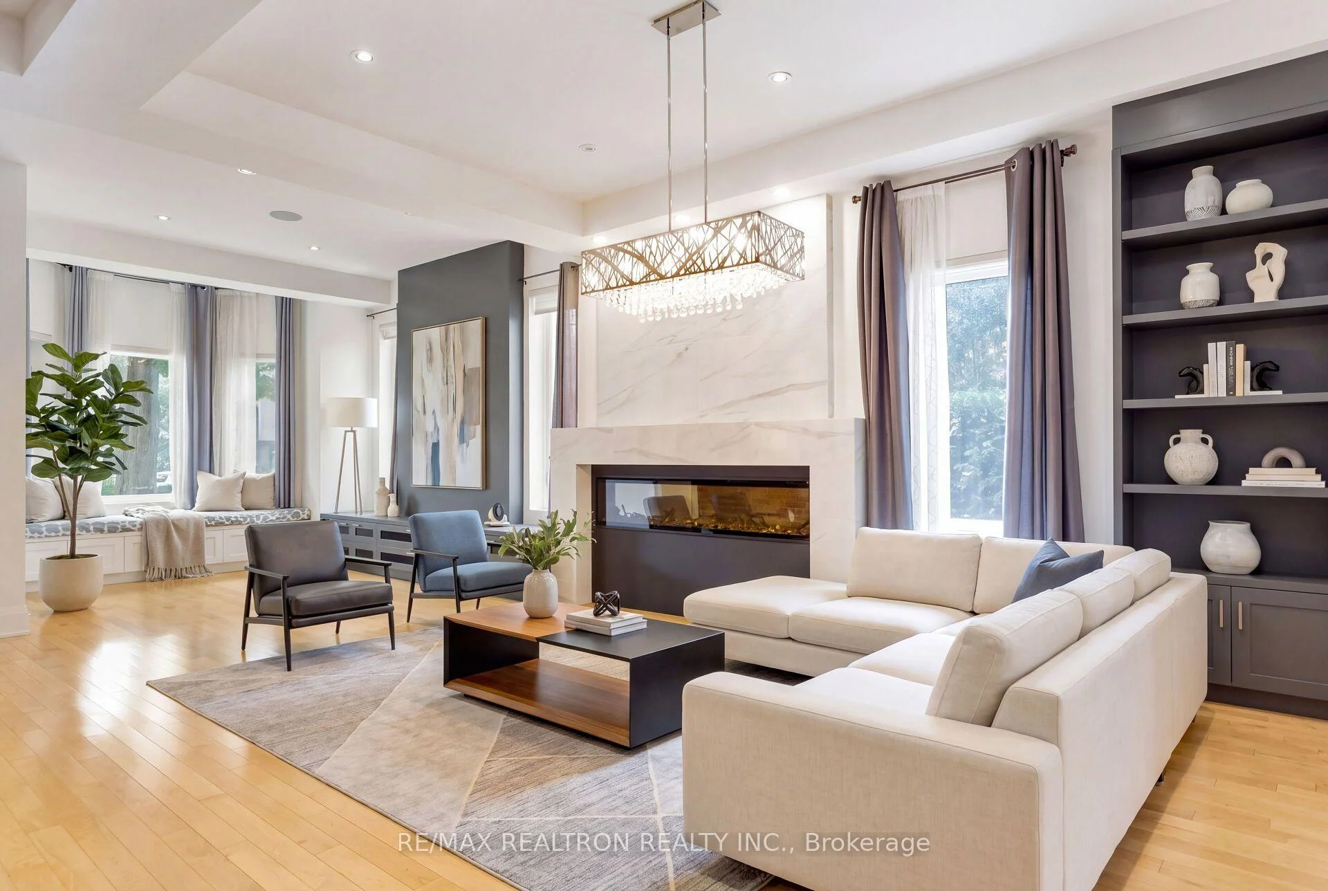 Photo 7 of 156 Argyle Street, Toronto, Trinity-Bellwoods — HOMEH