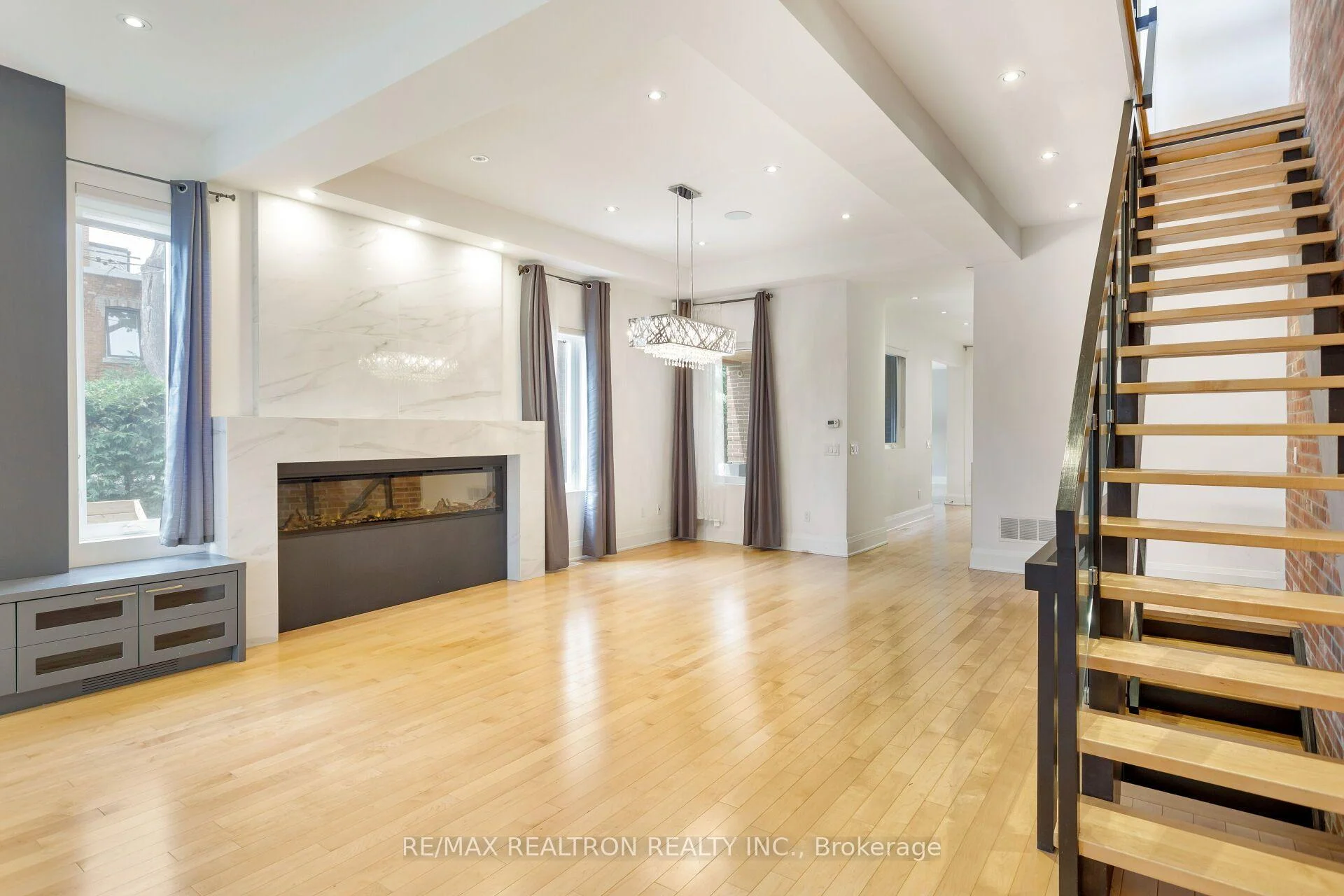 Photo 25 of 156 Argyle Street, Toronto, Trinity-Bellwoods — HOMEH