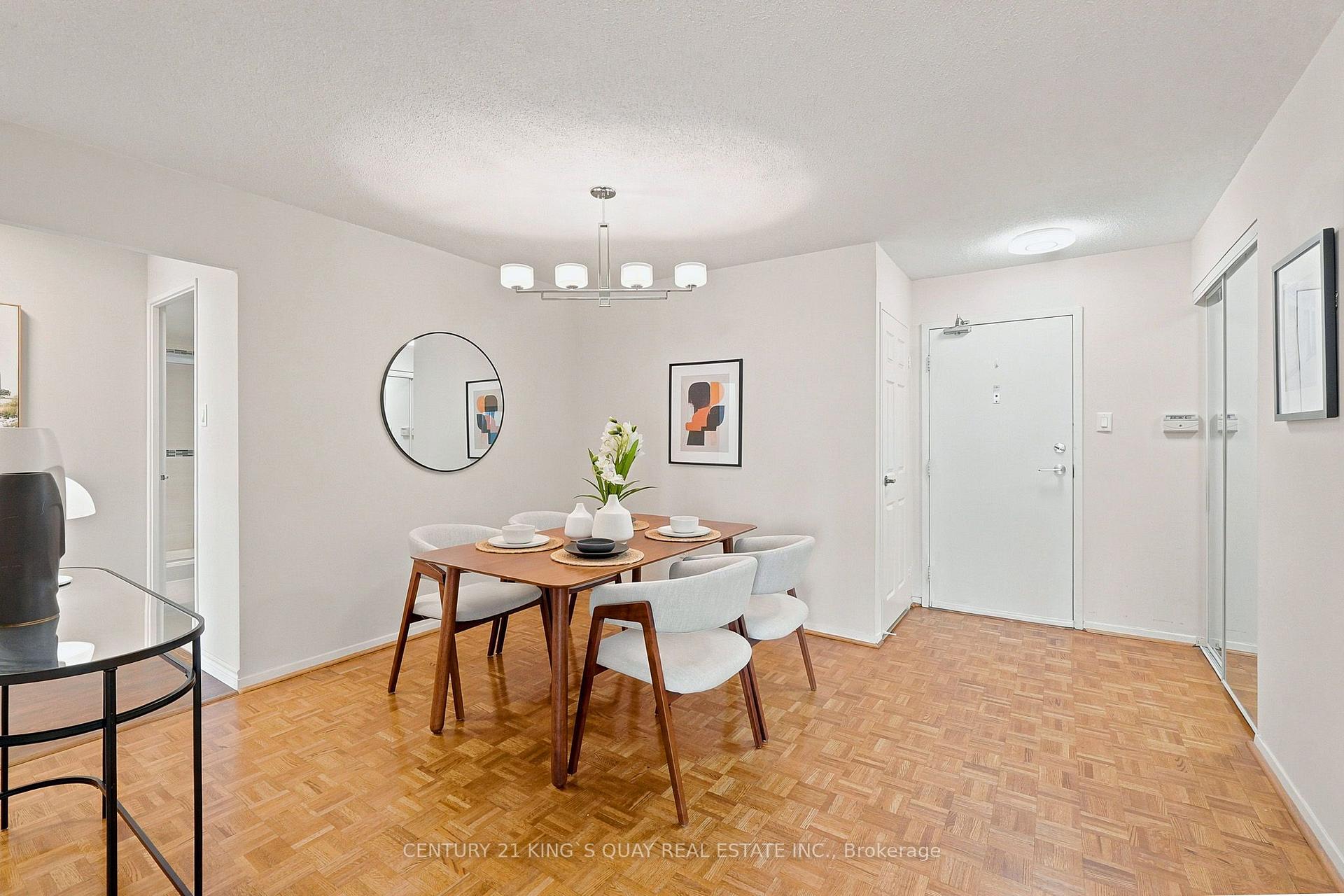 Photo 4 of Unit 1908, 55 Skymark Drive, North York, Hillcrest Village — HOMEH