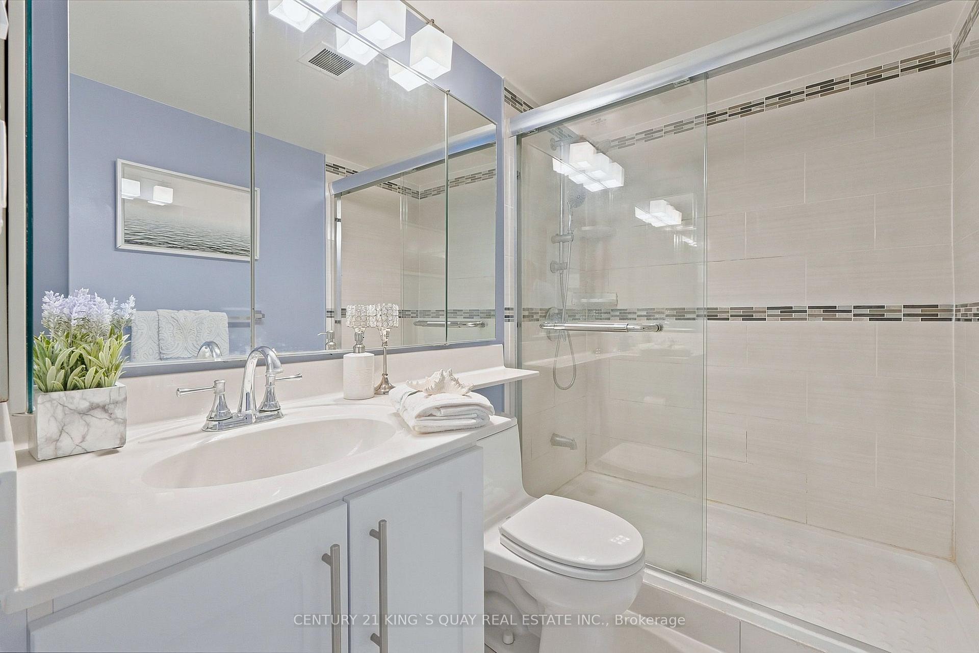 Photo 15 of Unit 1908, 55 Skymark Drive, North York, Hillcrest Village — HOMEH