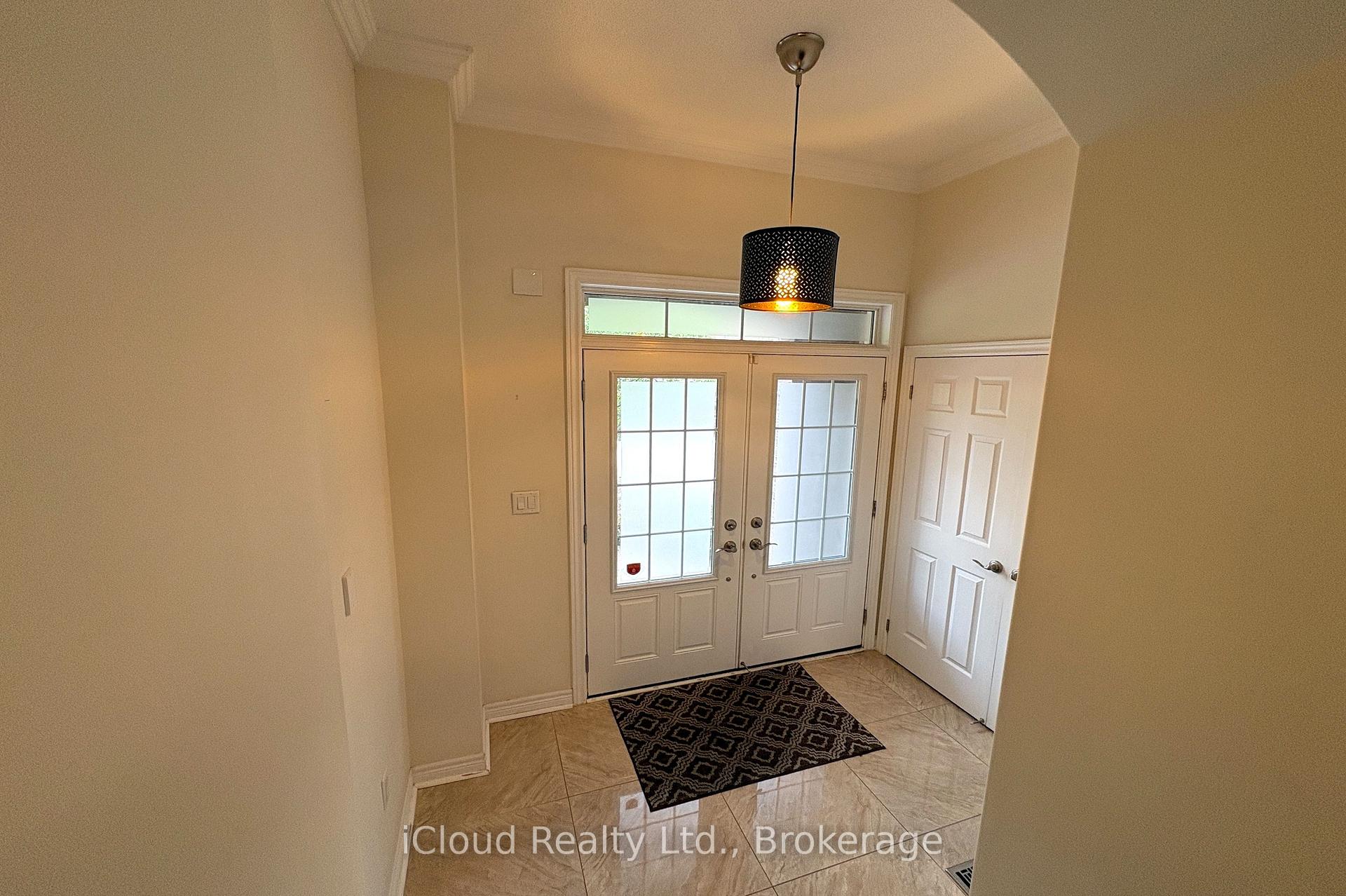 Photo 4 of 2466 Village Common, Oakville, Bronte Creek — HOMEH
