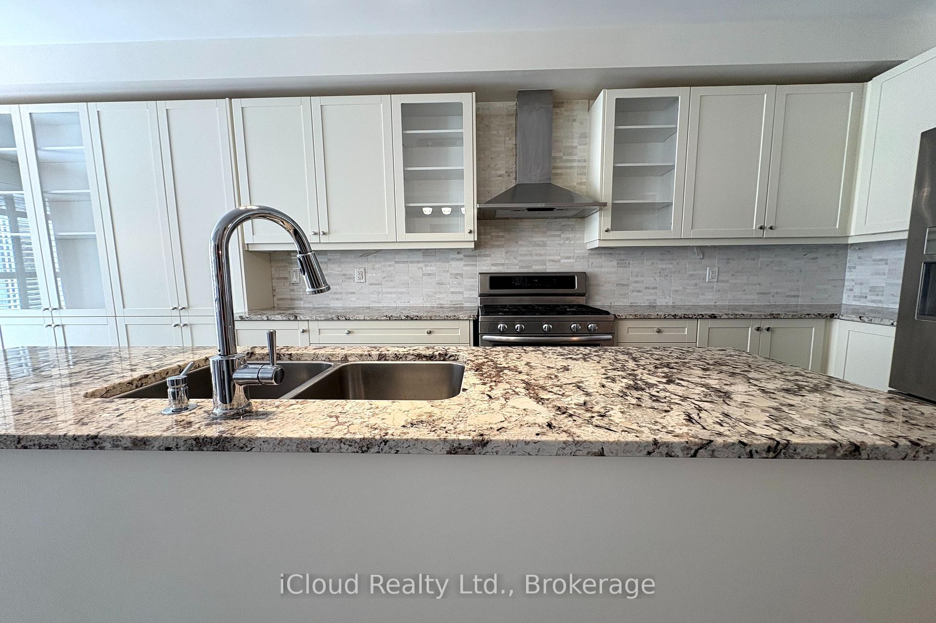 Photo 14 of 2466 Village Common, Oakville, Bronte Creek — HOMEH