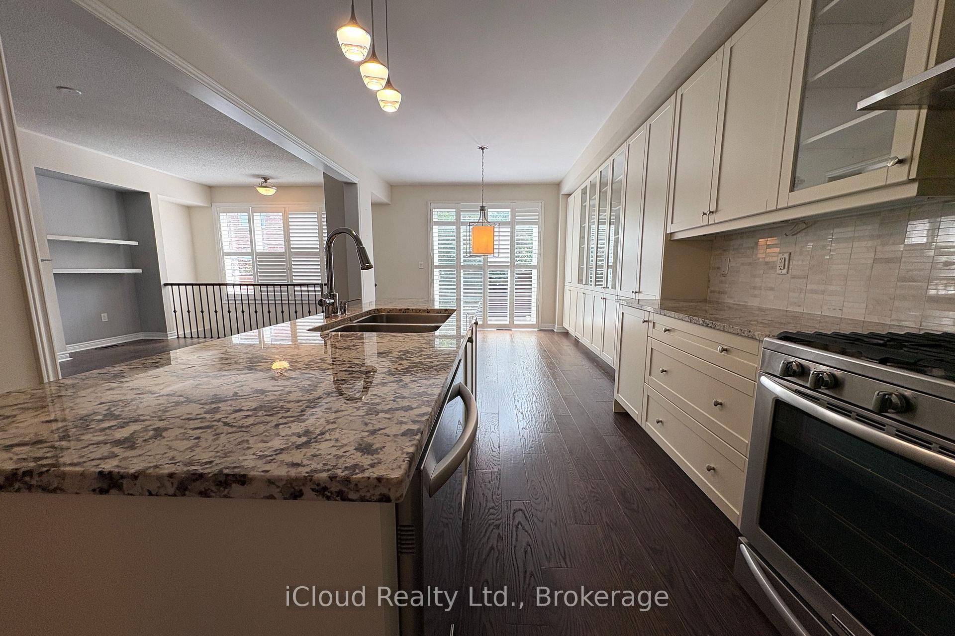 Photo 16 of 2466 Village Common, Oakville, Bronte Creek — HOMEH