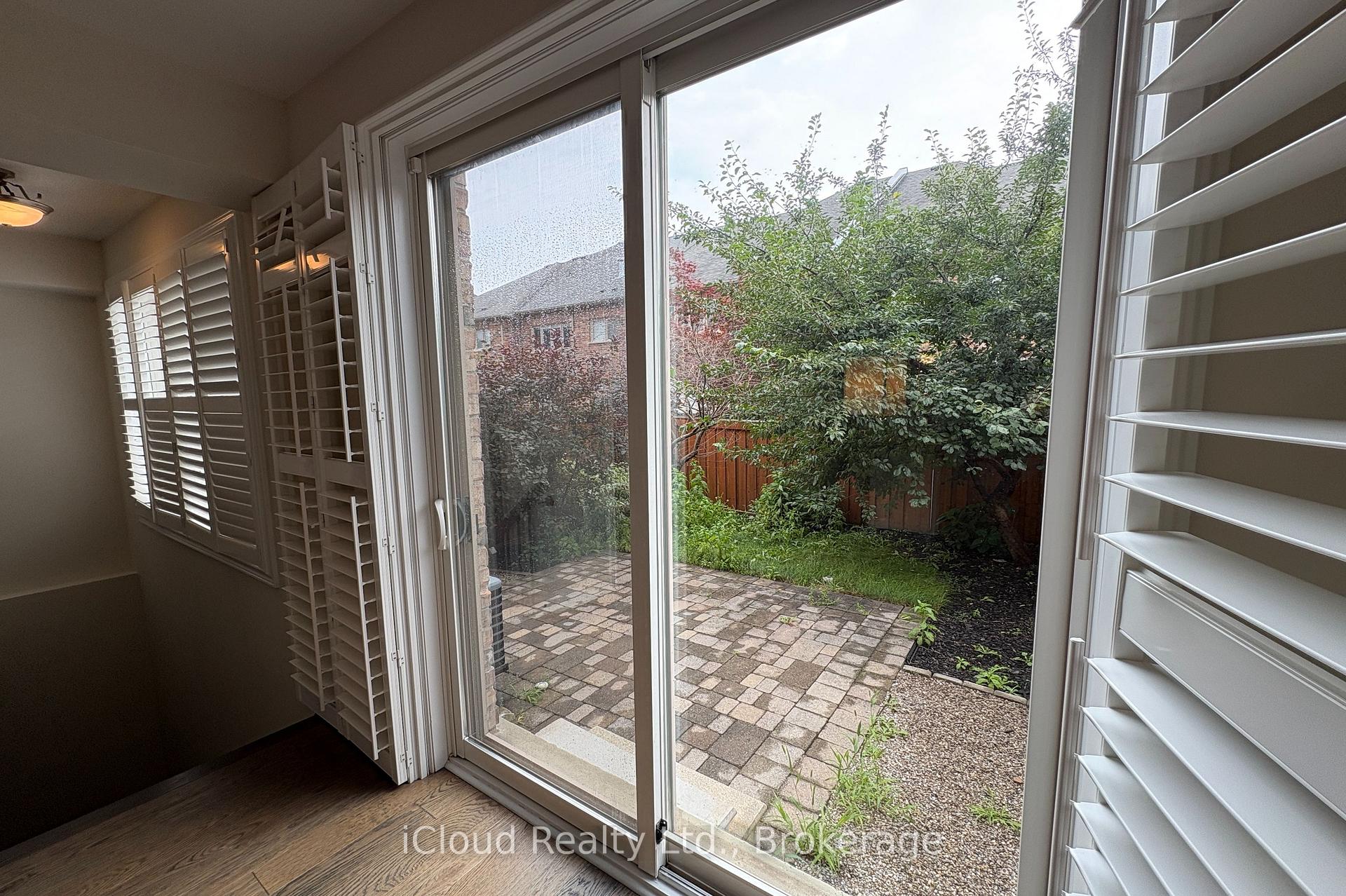 Photo 18 of 2466 Village Common, Oakville, Bronte Creek — HOMEH