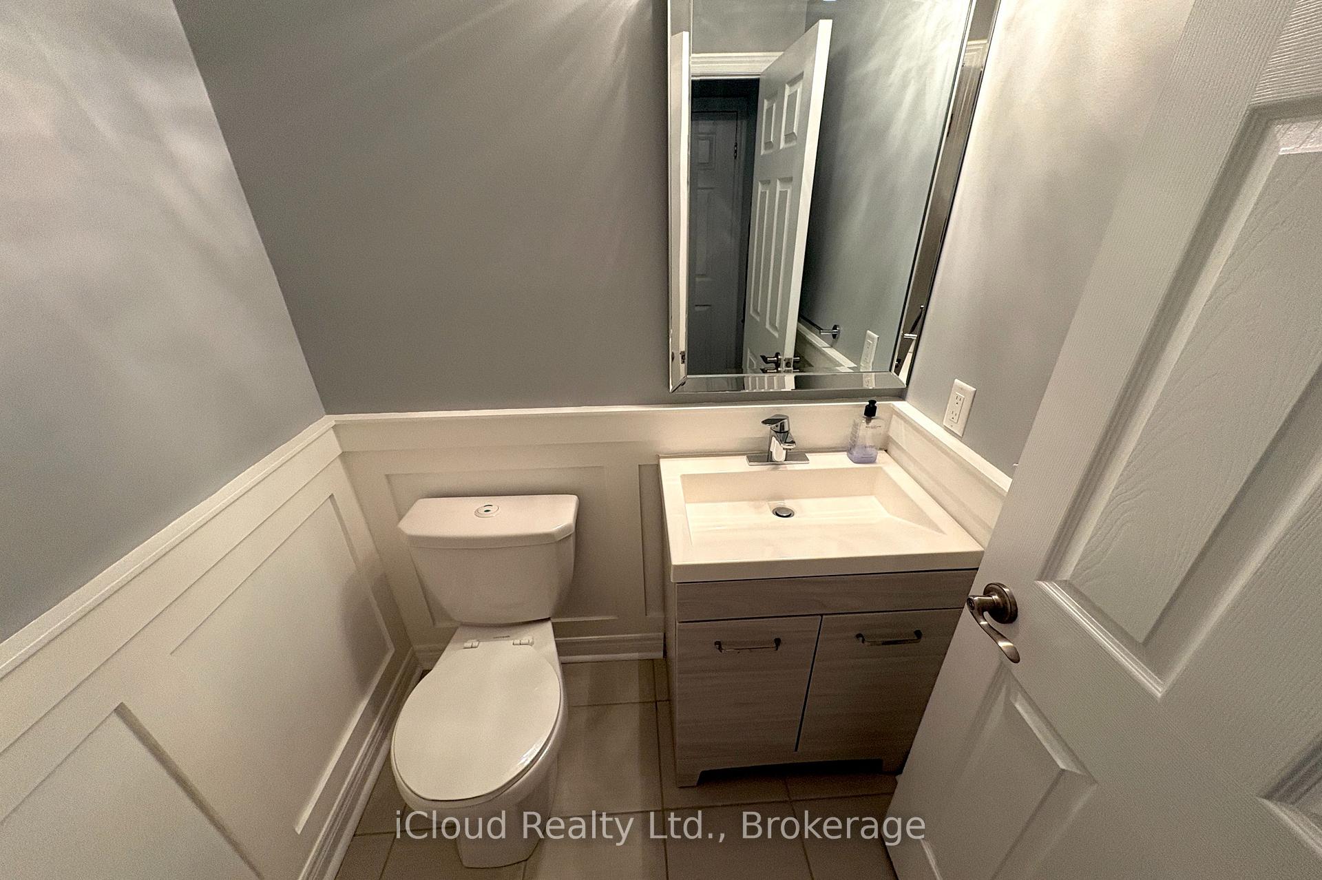 Photo 20 of 2466 Village Common, Oakville, Bronte Creek — HOMEH