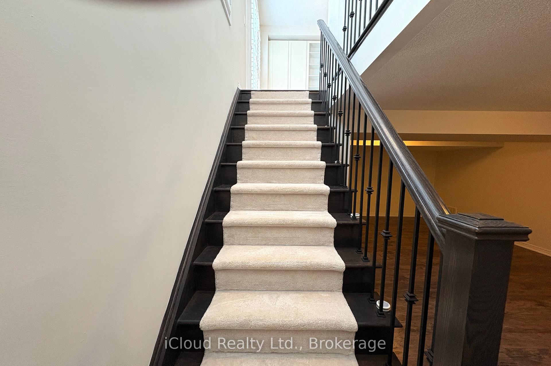 Photo 43 of 2466 Village Common, Oakville, Bronte Creek — HOMEH