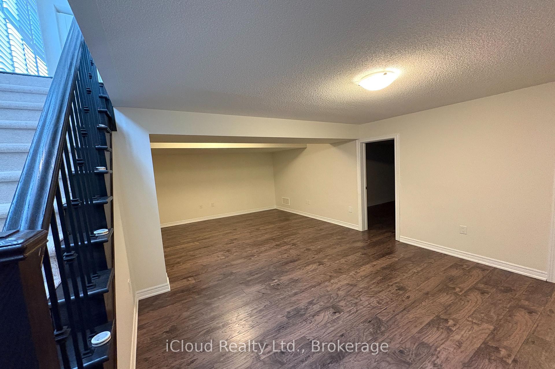 Photo 44 of 2466 Village Common, Oakville, Bronte Creek — HOMEH