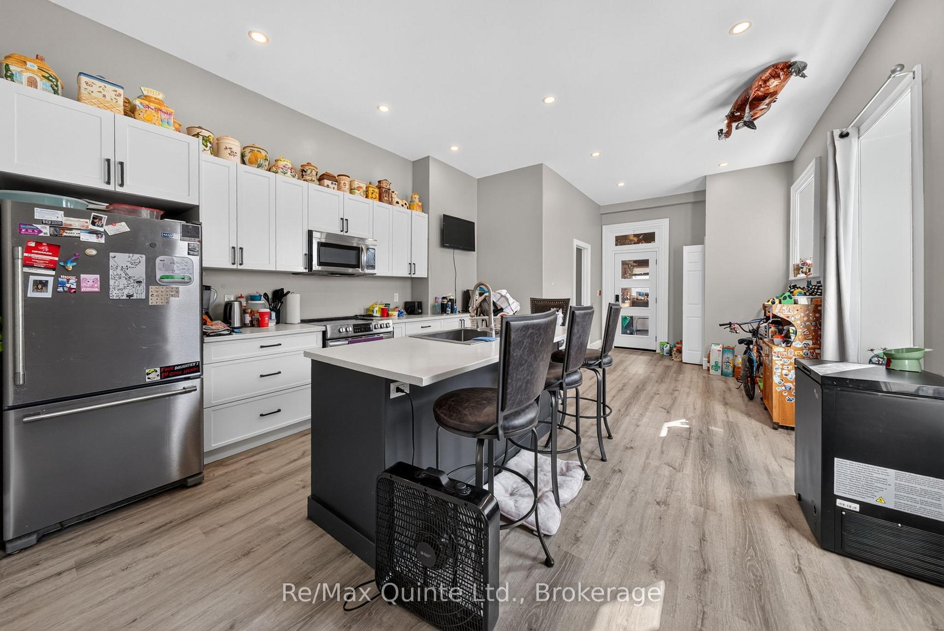 Photo 21 of 205 Charles Street, Belleville, Belleville Ward — HOMEH
