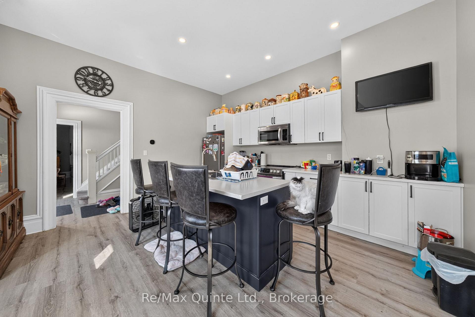 Photo 22 of 205 Charles Street, Belleville, Belleville Ward — HOMEH