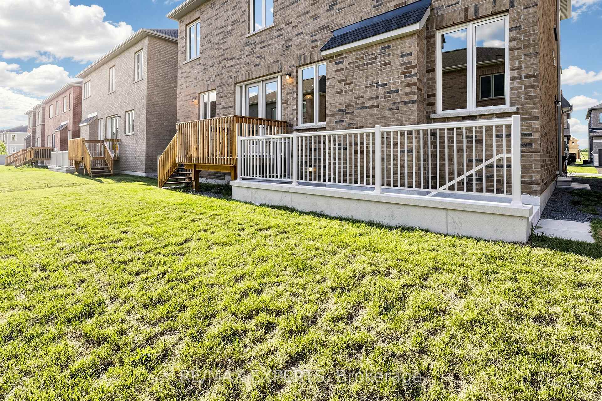 Photo 44 of 7 Lorraine Hand Crescent, Georgina, Keswick South — HOMEH