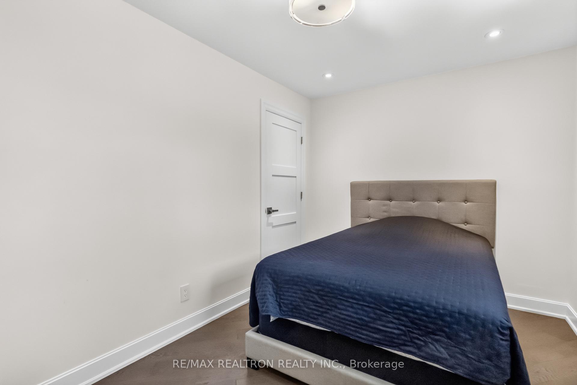 Photo 17 of 219 Bay Thorn Drive, Markham, Royal Orchard — HOMEH
