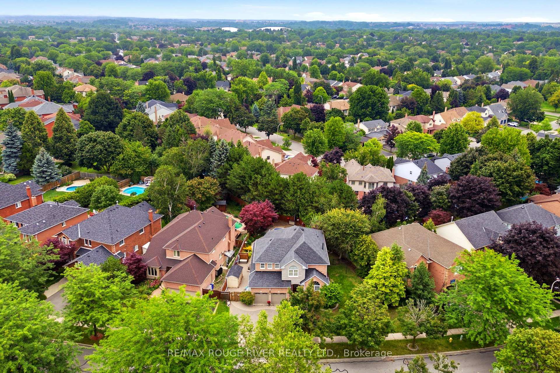 Photo 5 of 34 Kennett Drive, Whitby, Lynde Creek — HOMEH