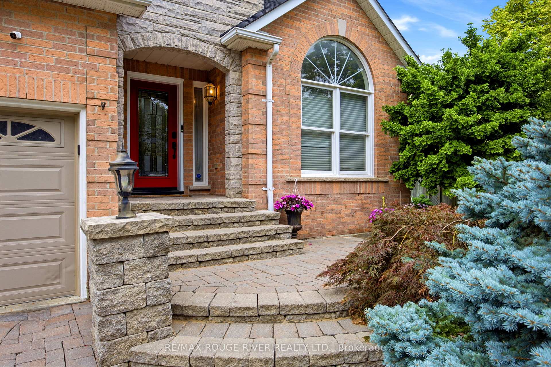 Photo 6 of 34 Kennett Drive, Whitby, Lynde Creek — HOMEH