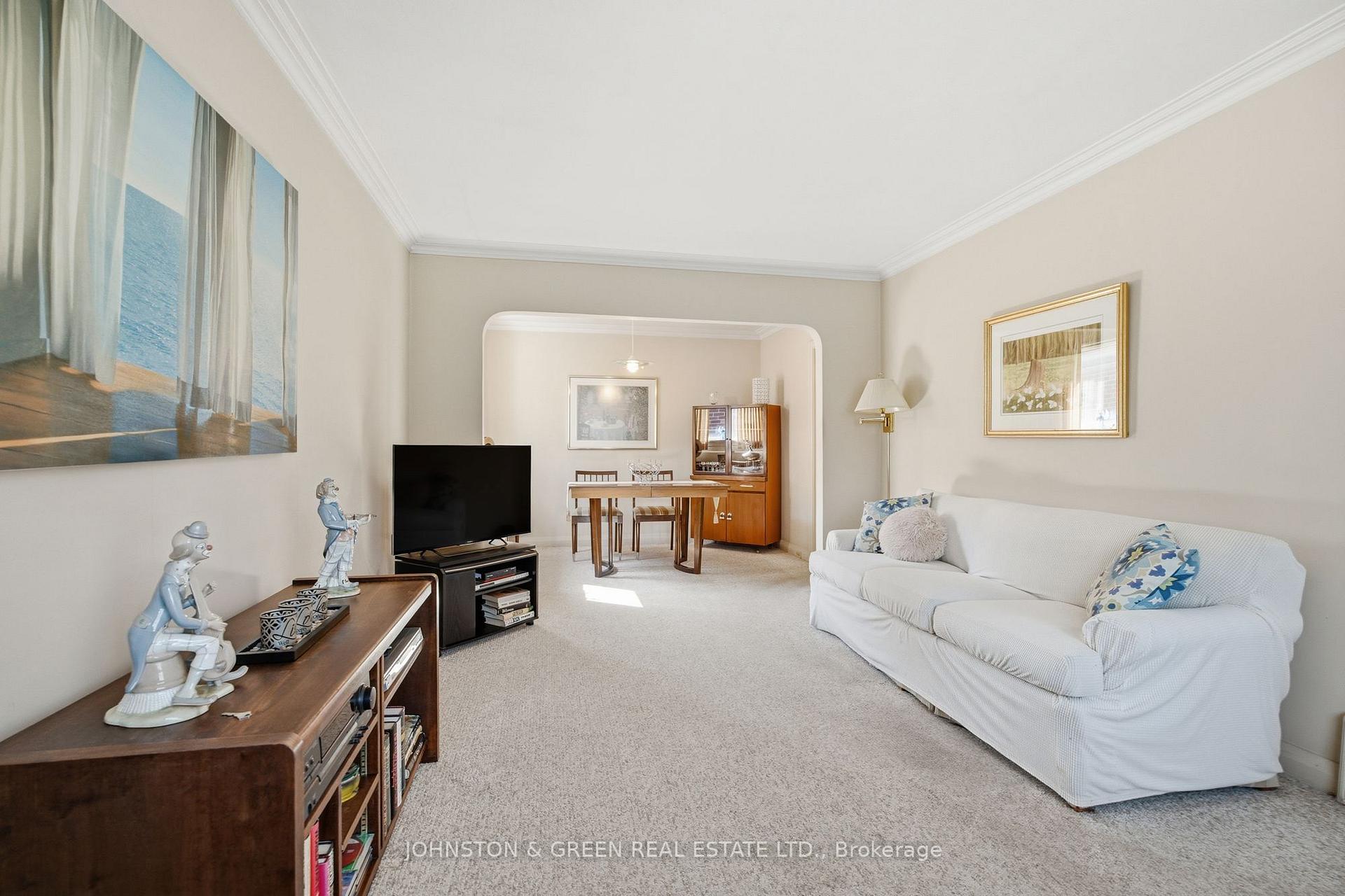 Photo 7 of 425 O'Connor Drive, Toronto, East York — HOMEH