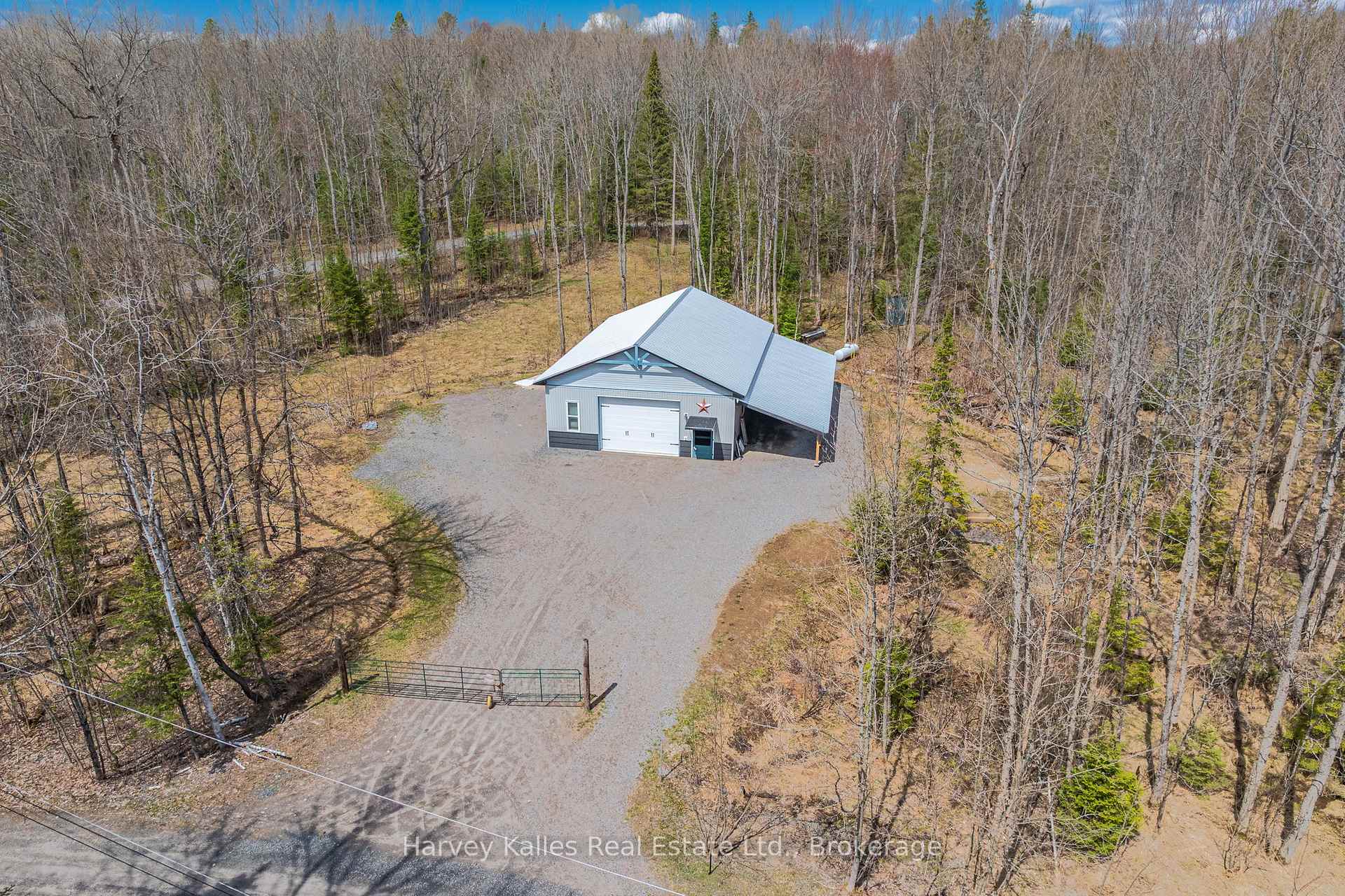 Photo 5 of 40 Sunset Cove Road, Seguin — HOMEH