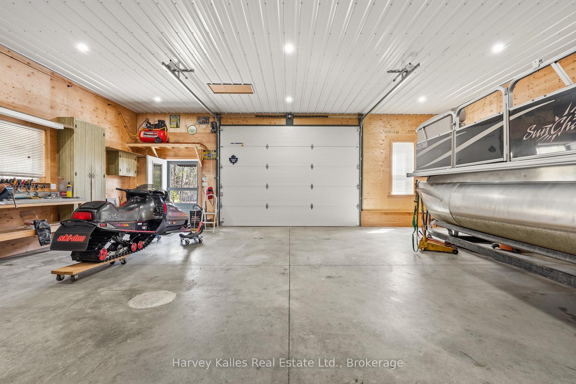 Photo 8 of 40 Sunset Cove Road, Seguin — HOMEH
