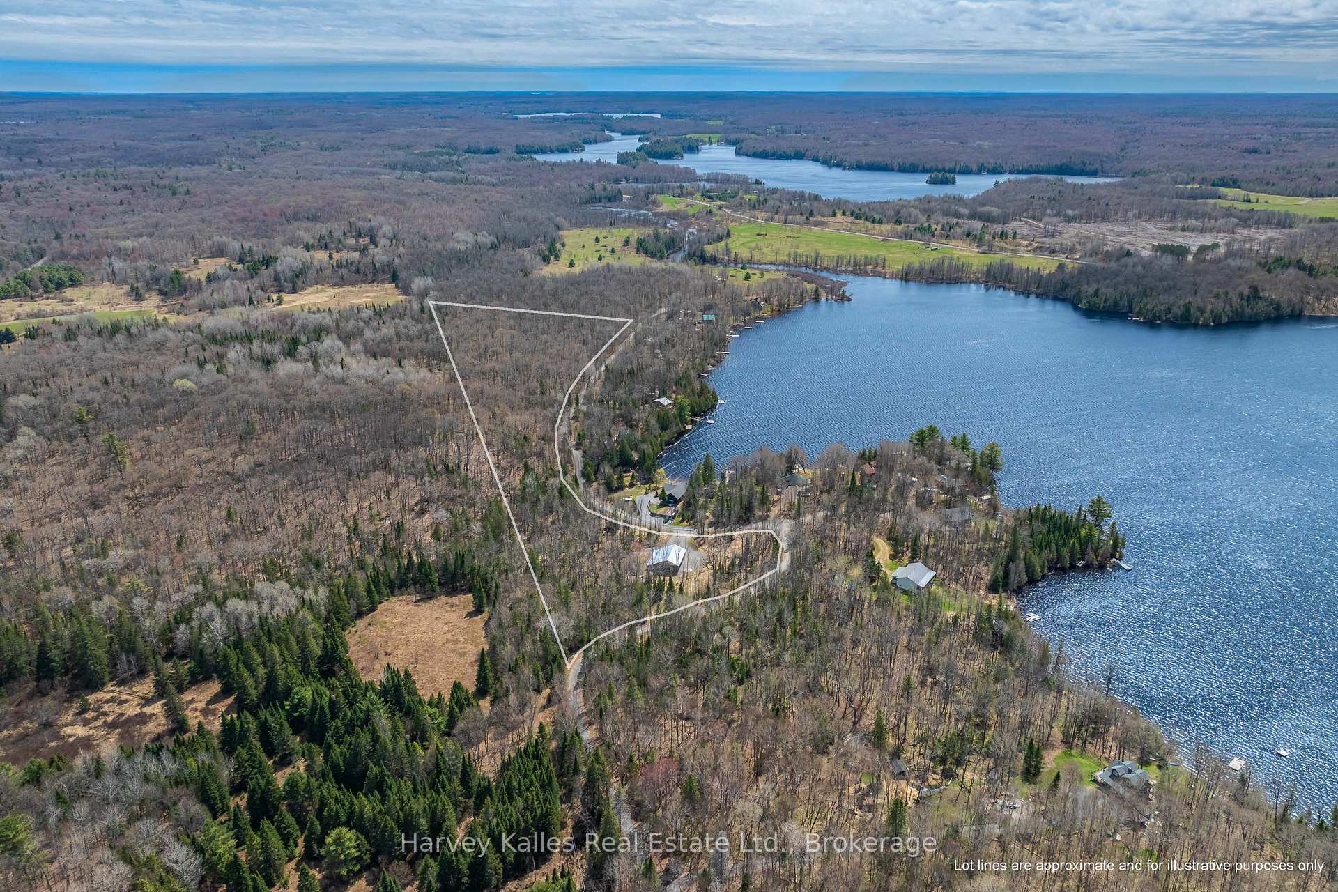 Photo 11 of 40 Sunset Cove Road, Seguin — HOMEH