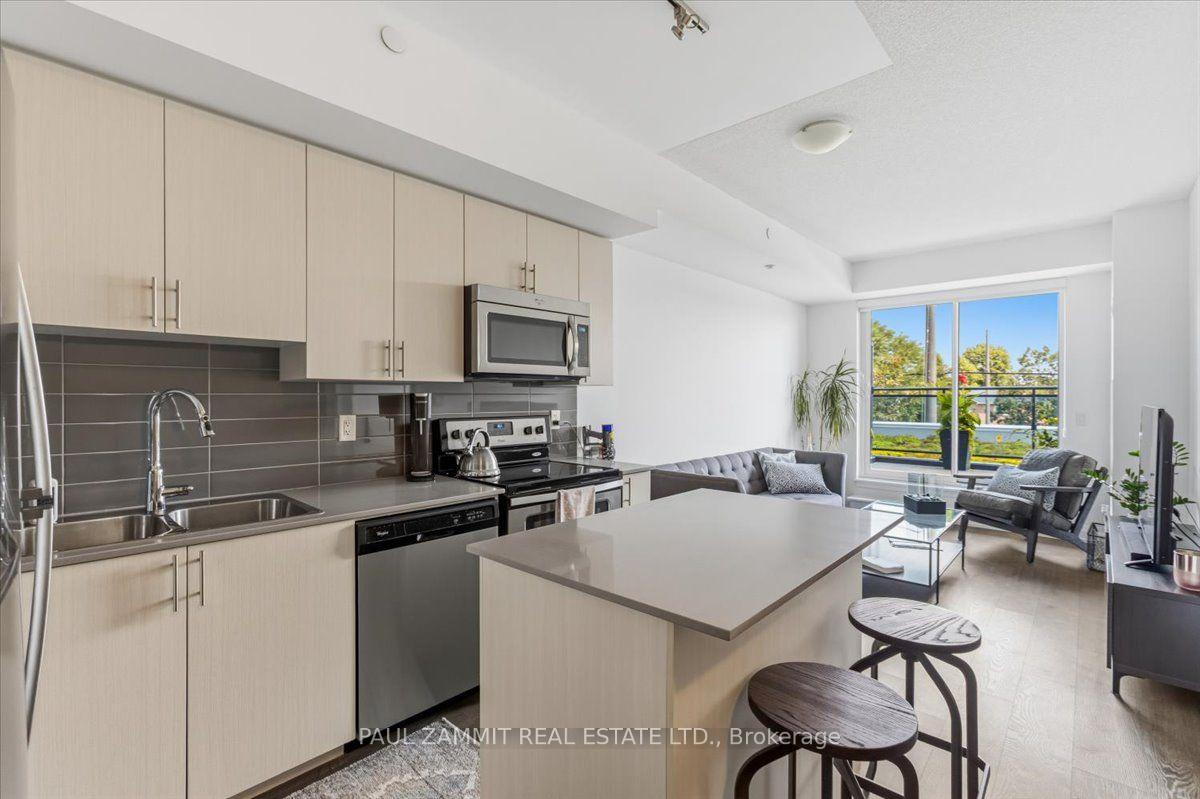 Photo 4 of Unit 203, 7890 Bathurst Street, Vaughan, Beverley Glen — HOMEH