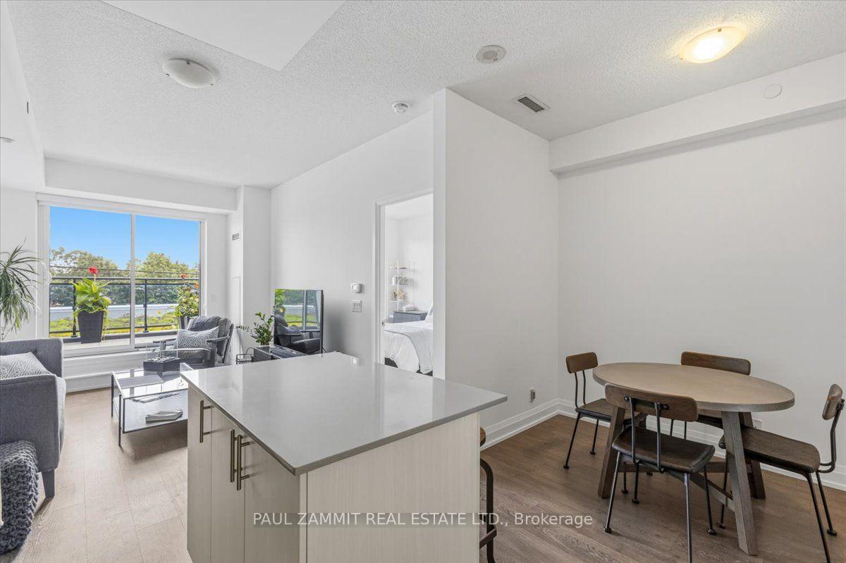 Photo 8 of Unit 203, 7890 Bathurst Street, Vaughan, Beverley Glen — HOMEH