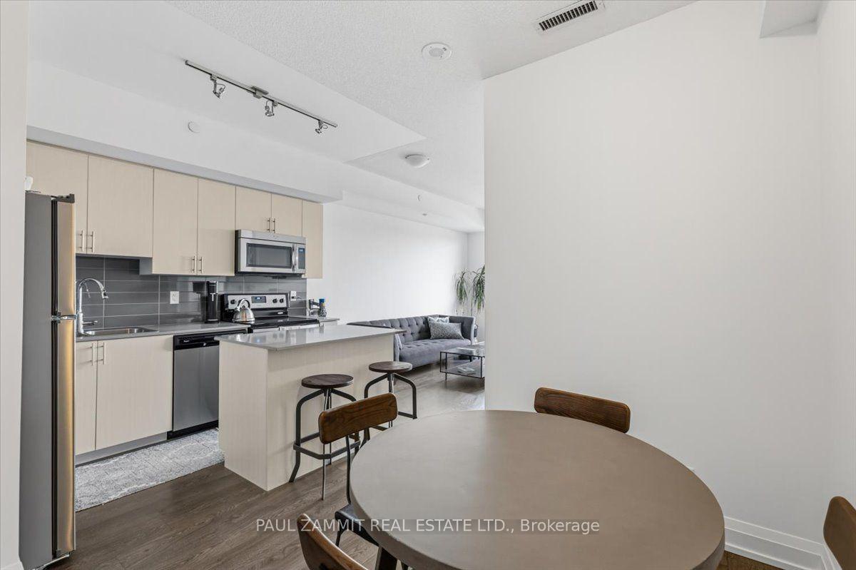 Photo 9 of Unit 203, 7890 Bathurst Street, Vaughan, Beverley Glen — HOMEH